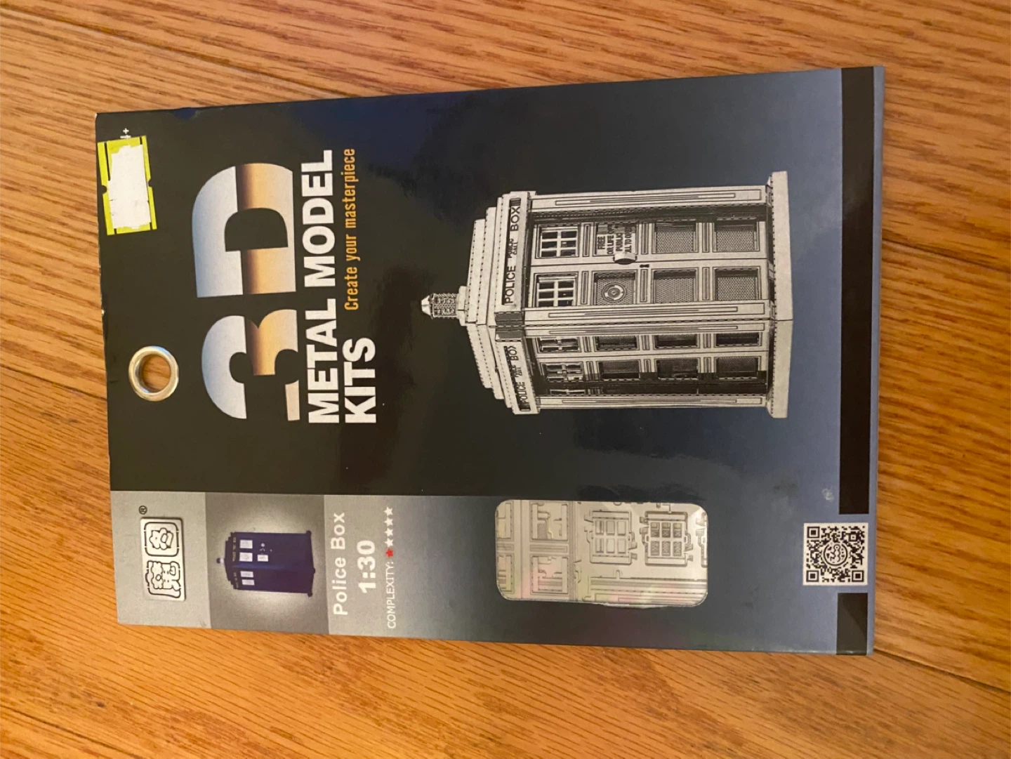 Brand new- 3D Metal Model Kit - Police Box