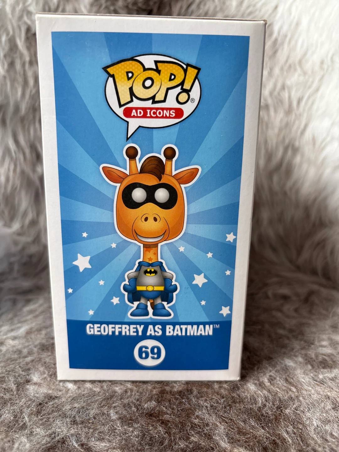 Funko Pop! Geoffrey as Batman #69 Toys R Us Exclusive - photo 4