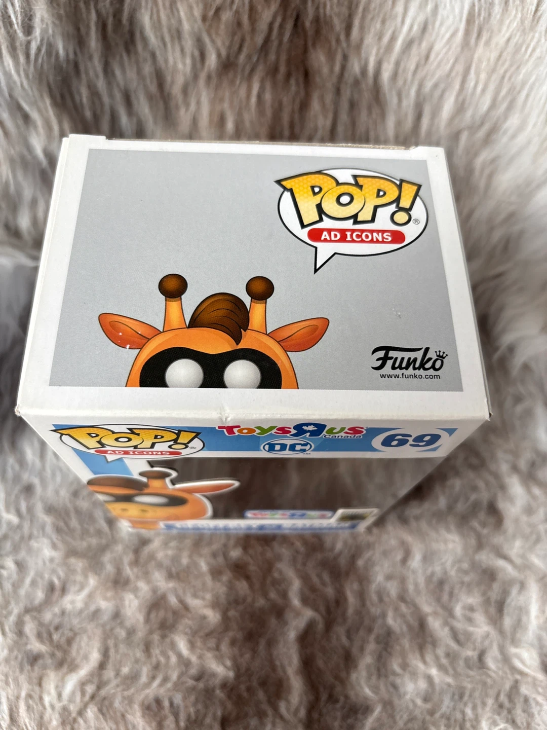 Funko Pop! Geoffrey as Batman #69 Toys R Us Exclusive - photo 5