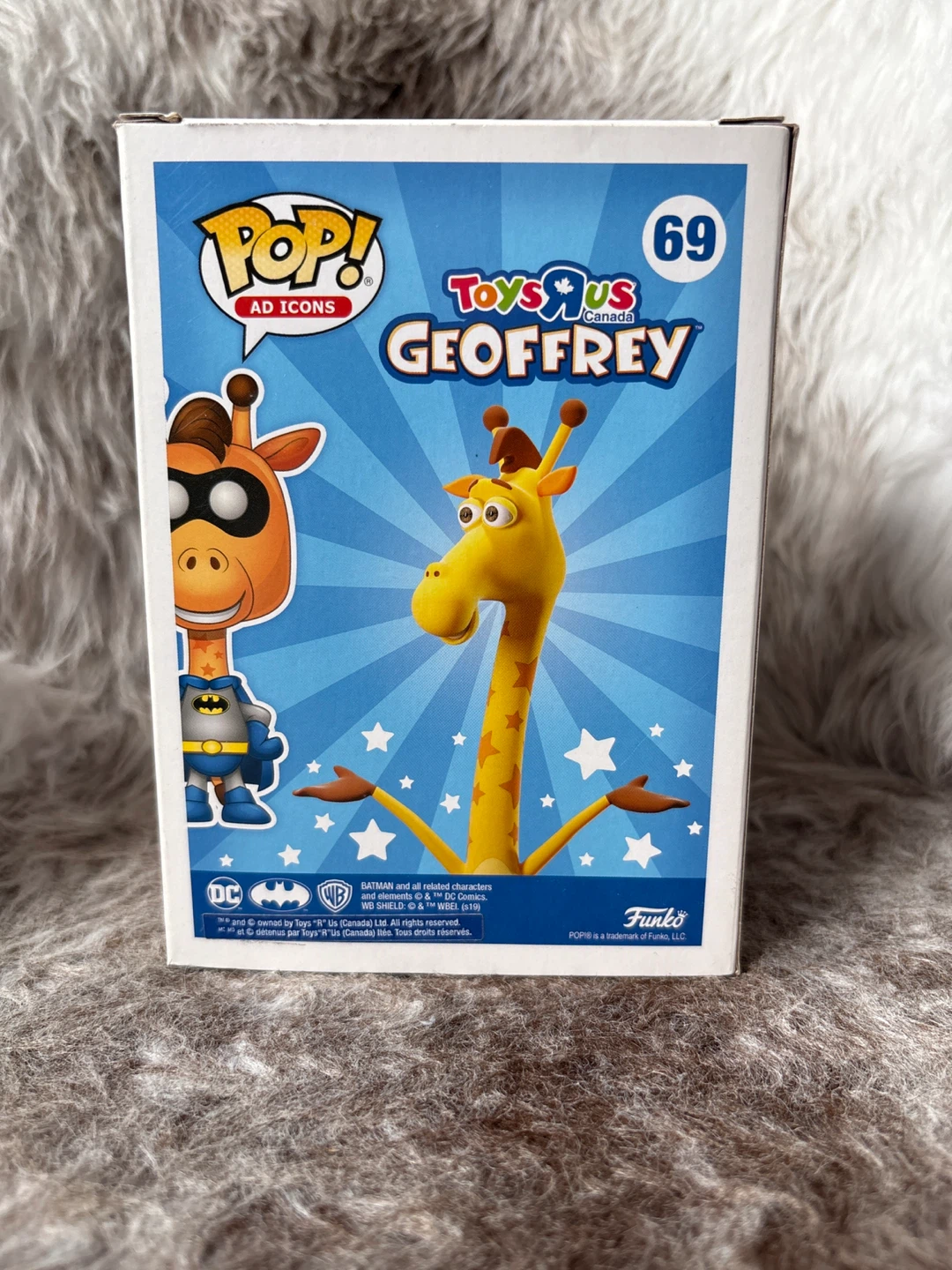 Funko Pop! Geoffrey as Batman #69 Toys R Us Exclusive - photo 3