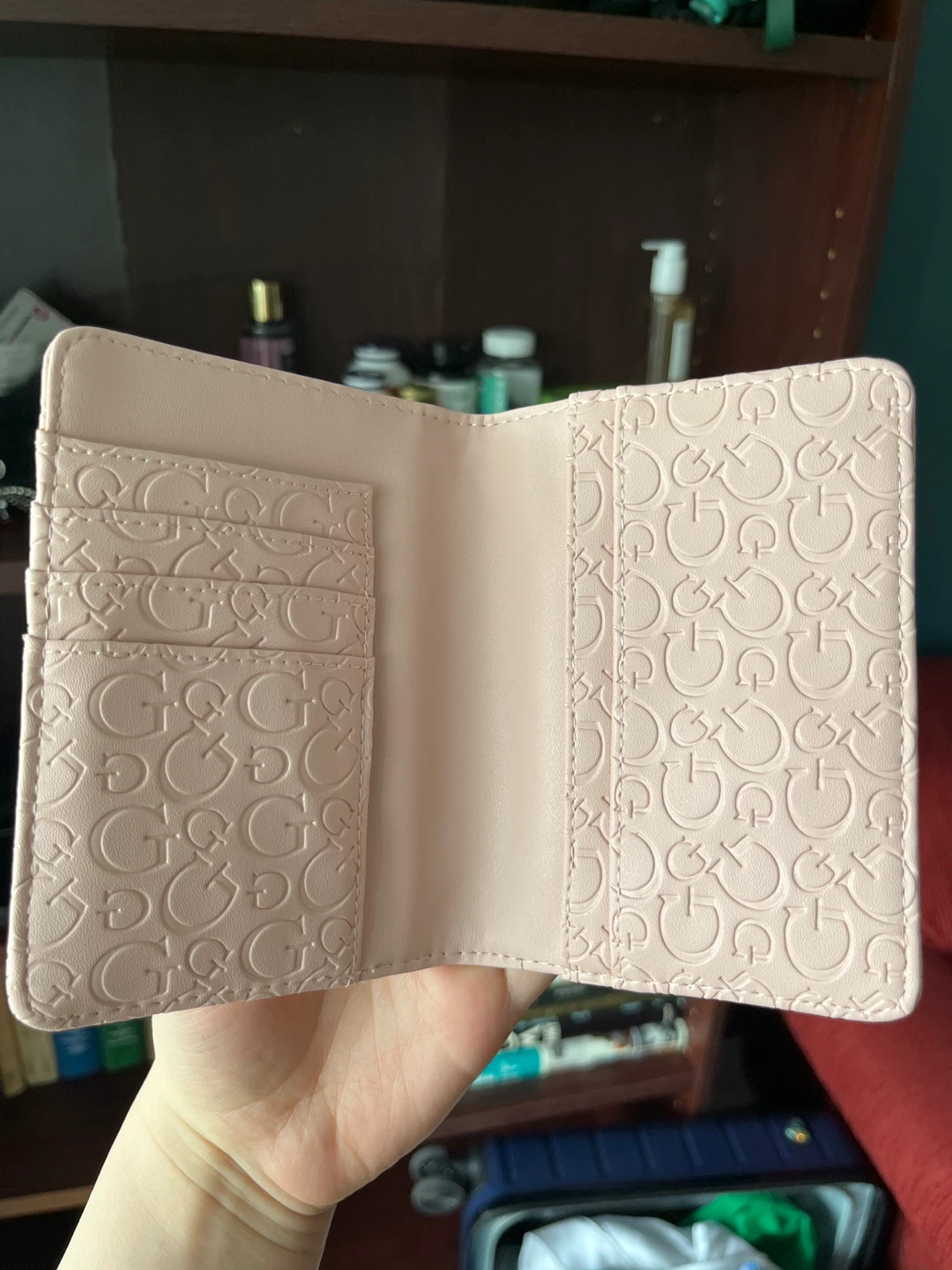Original Guess Pink GG Embossed Wallet - photo 2