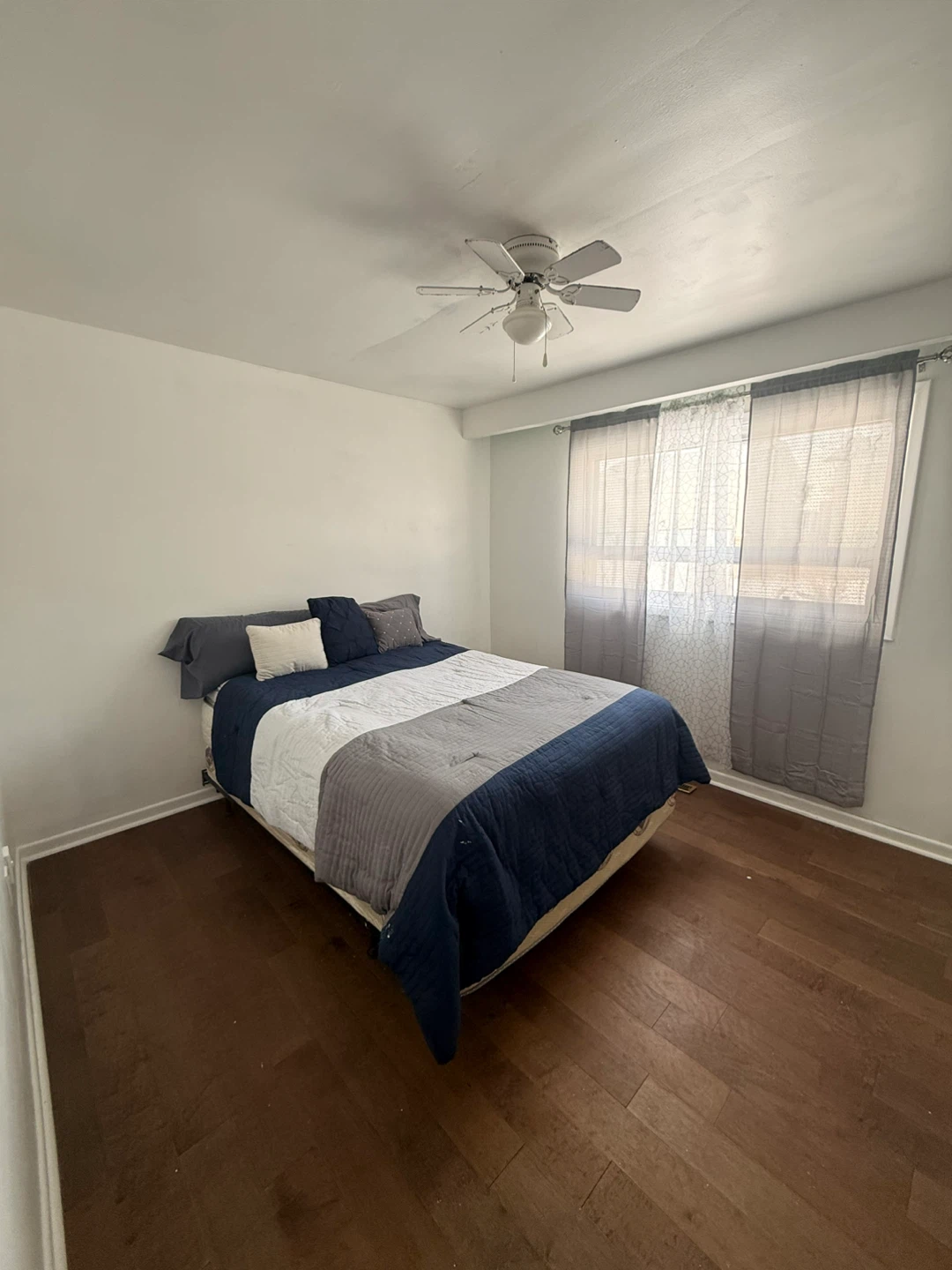 Room For Rent (READ DESCRIPTION)