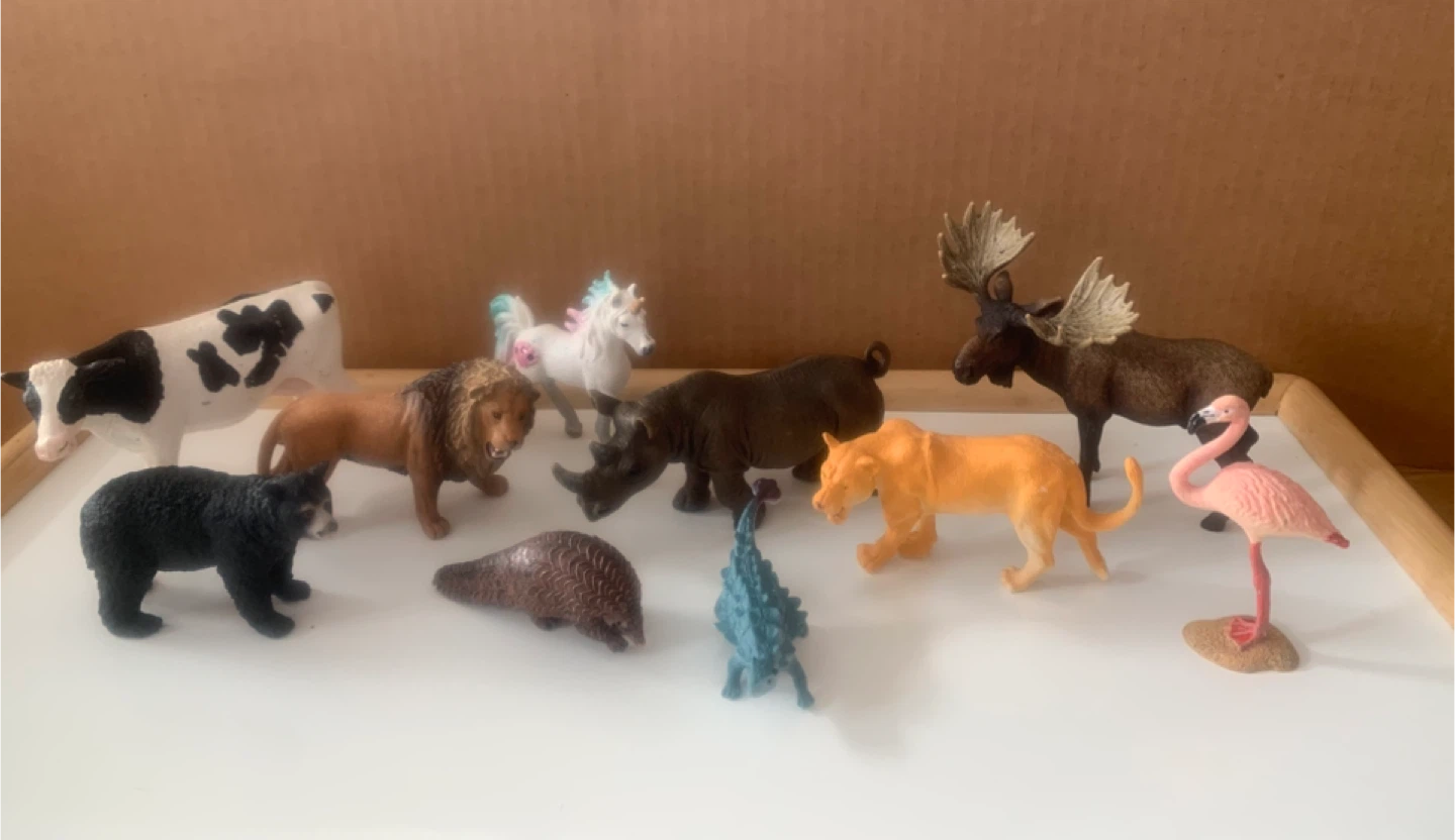 Animal figures toy lot