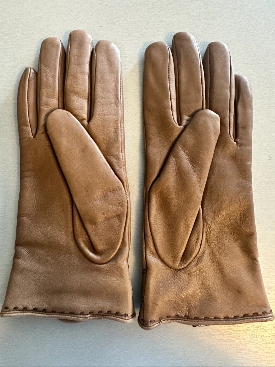 Danier Leather Gloves with Wool Lining - photo 3