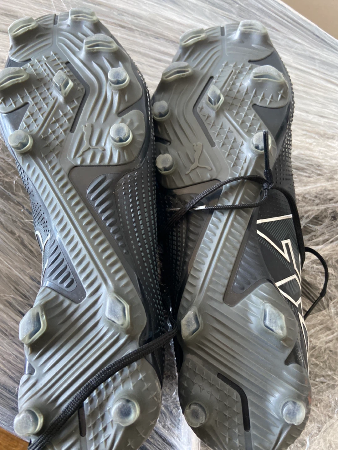 Puma Soccer Cleats Size 10 US Black - photo 2