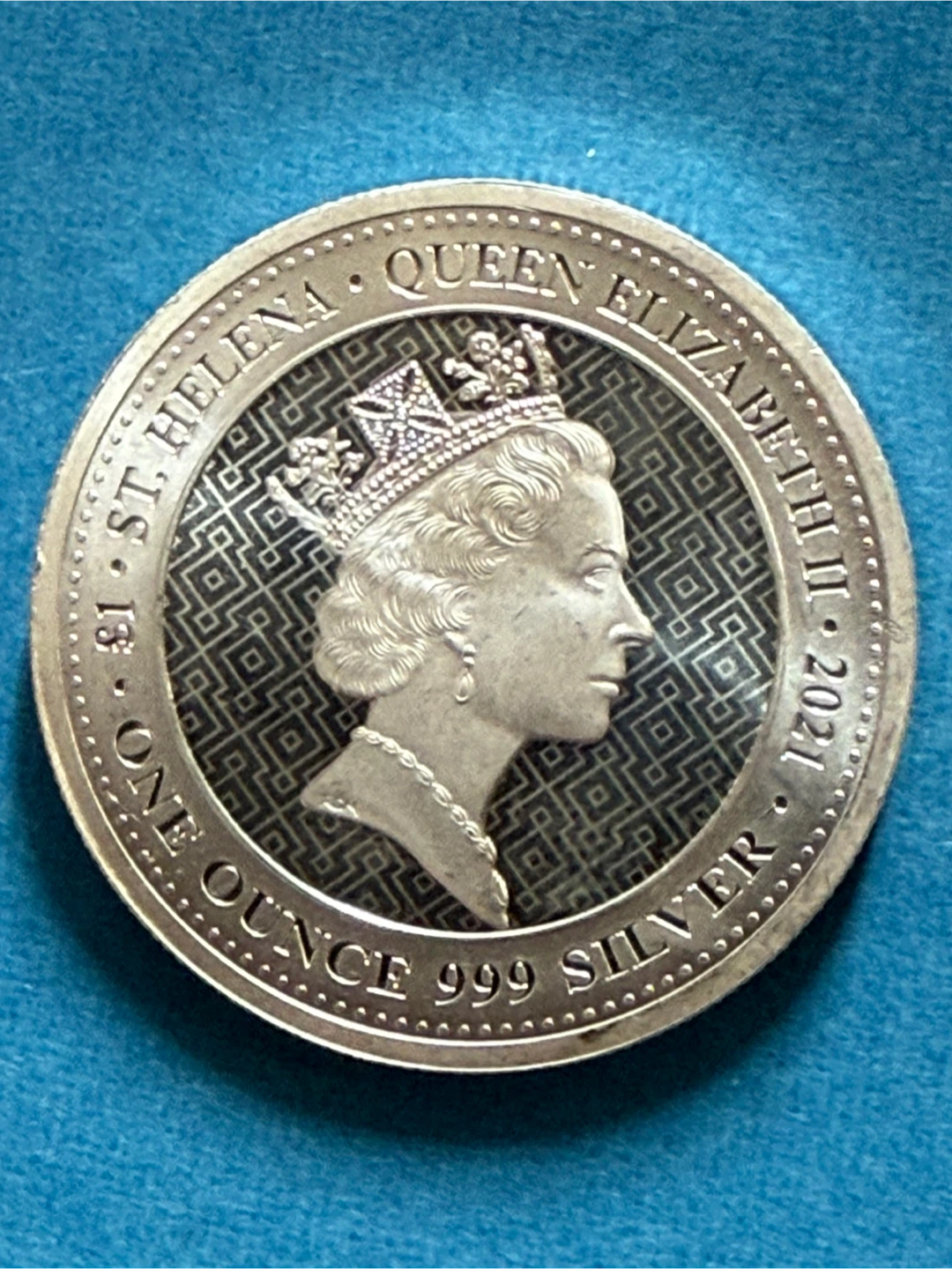 St. Helena Queen Elizabeth II 2021 One Ounce Silver Coin - photo 3