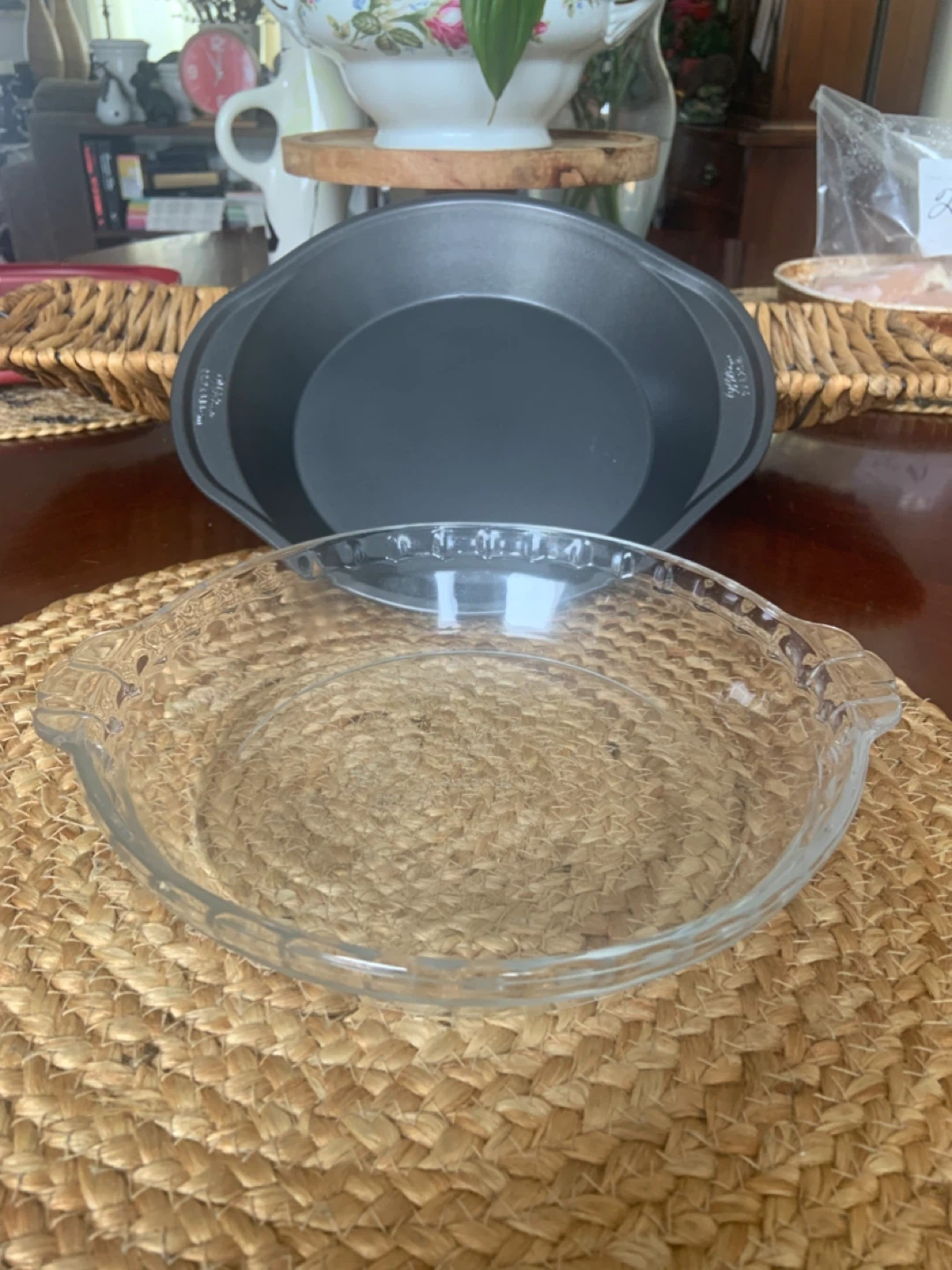 Wilton 9-inch Pie Plate Set+Scalloped Deep Pie Dish