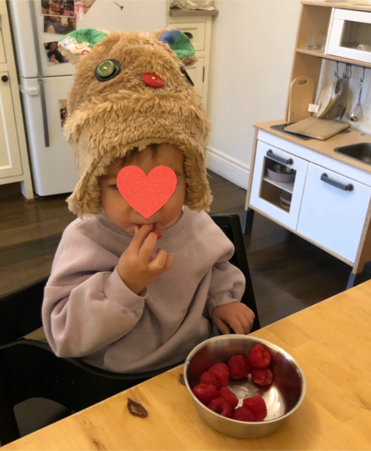Kids Winter Mittens, Hat and Socks - MEC and Kombi - photo 2