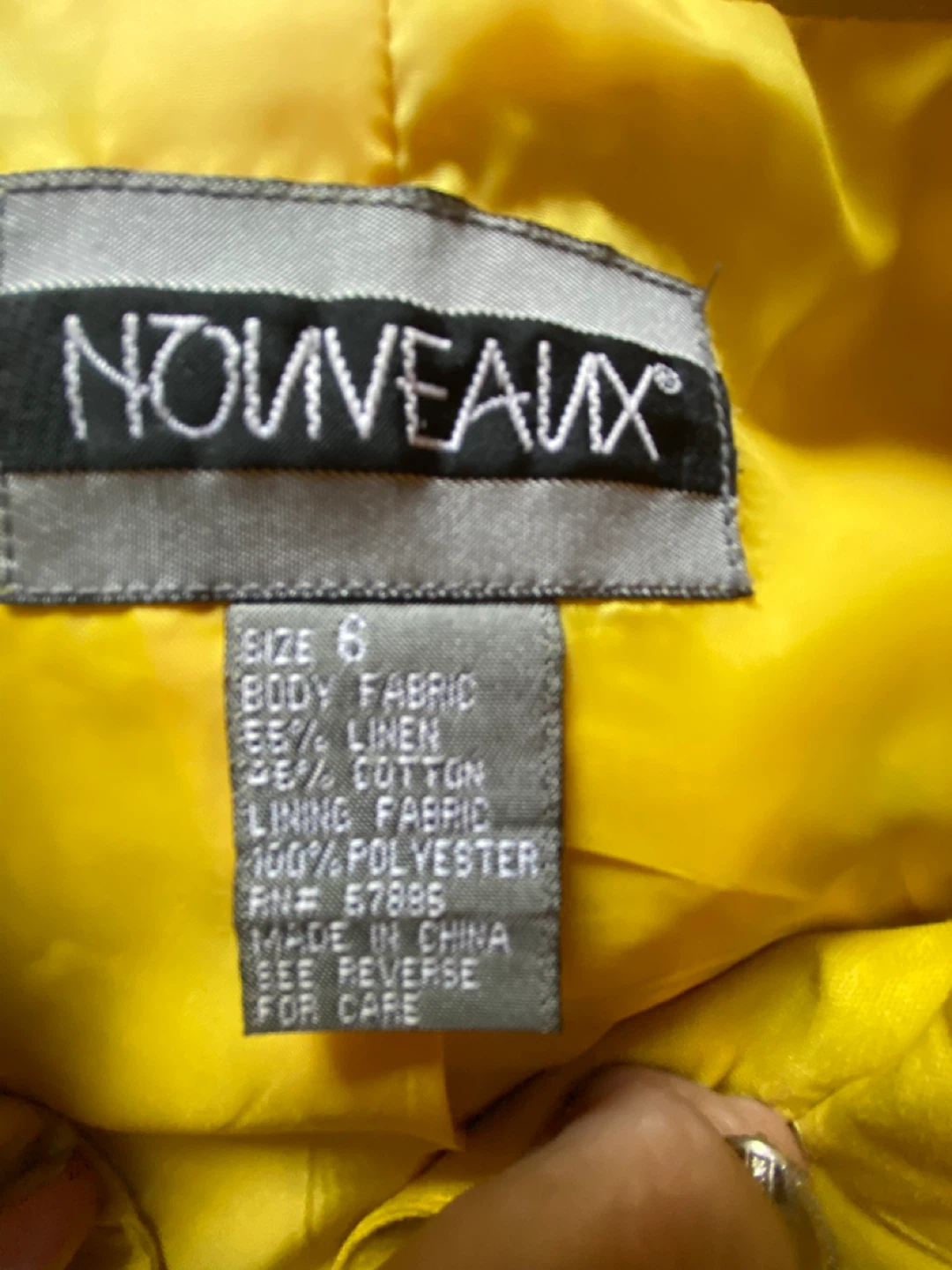 Nouveau Yellow Embroidered Jacket Size 6 - photo 3