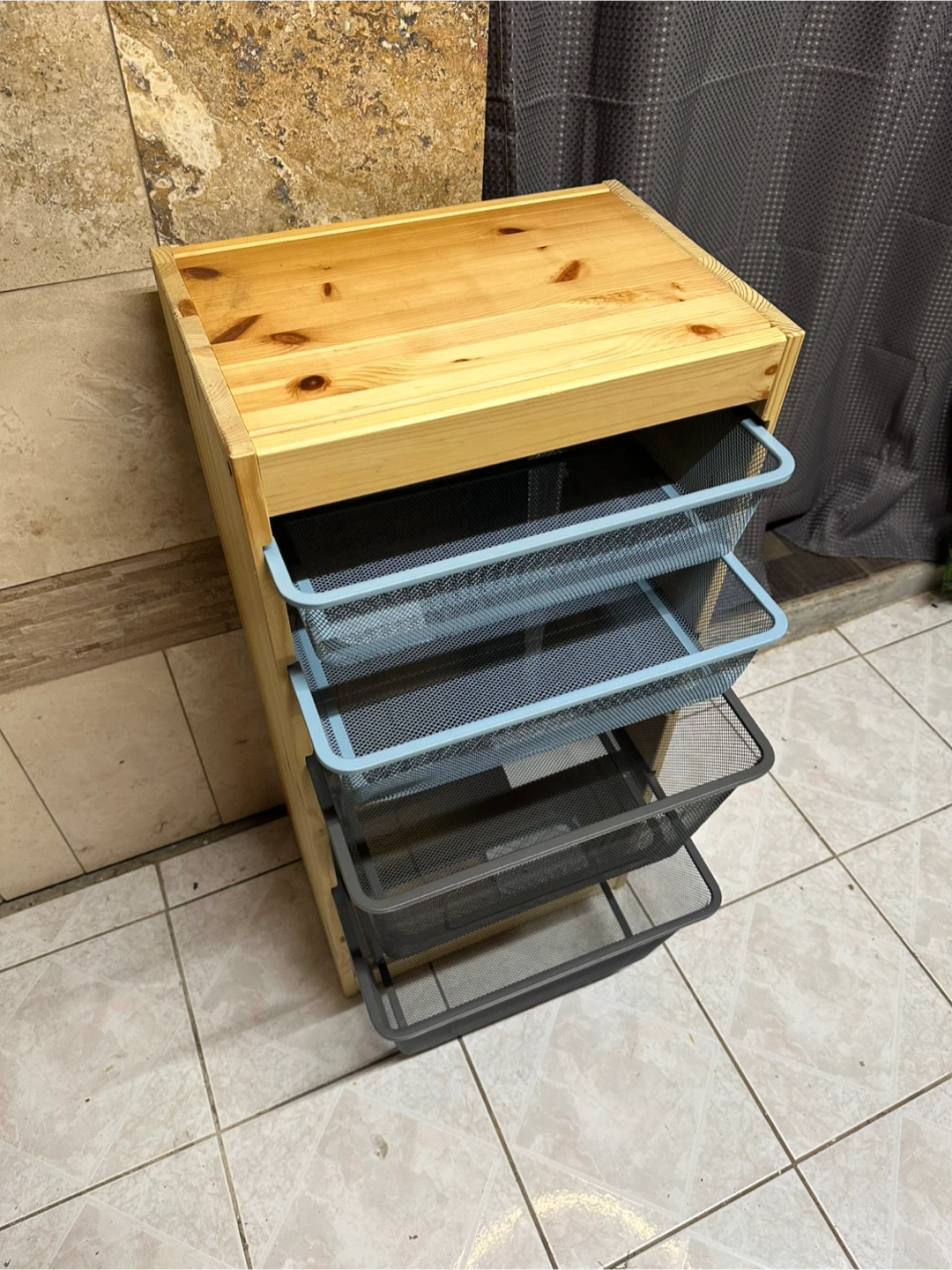Wooden Organizer Shelf with 4 Mesh Drawers - photo 3