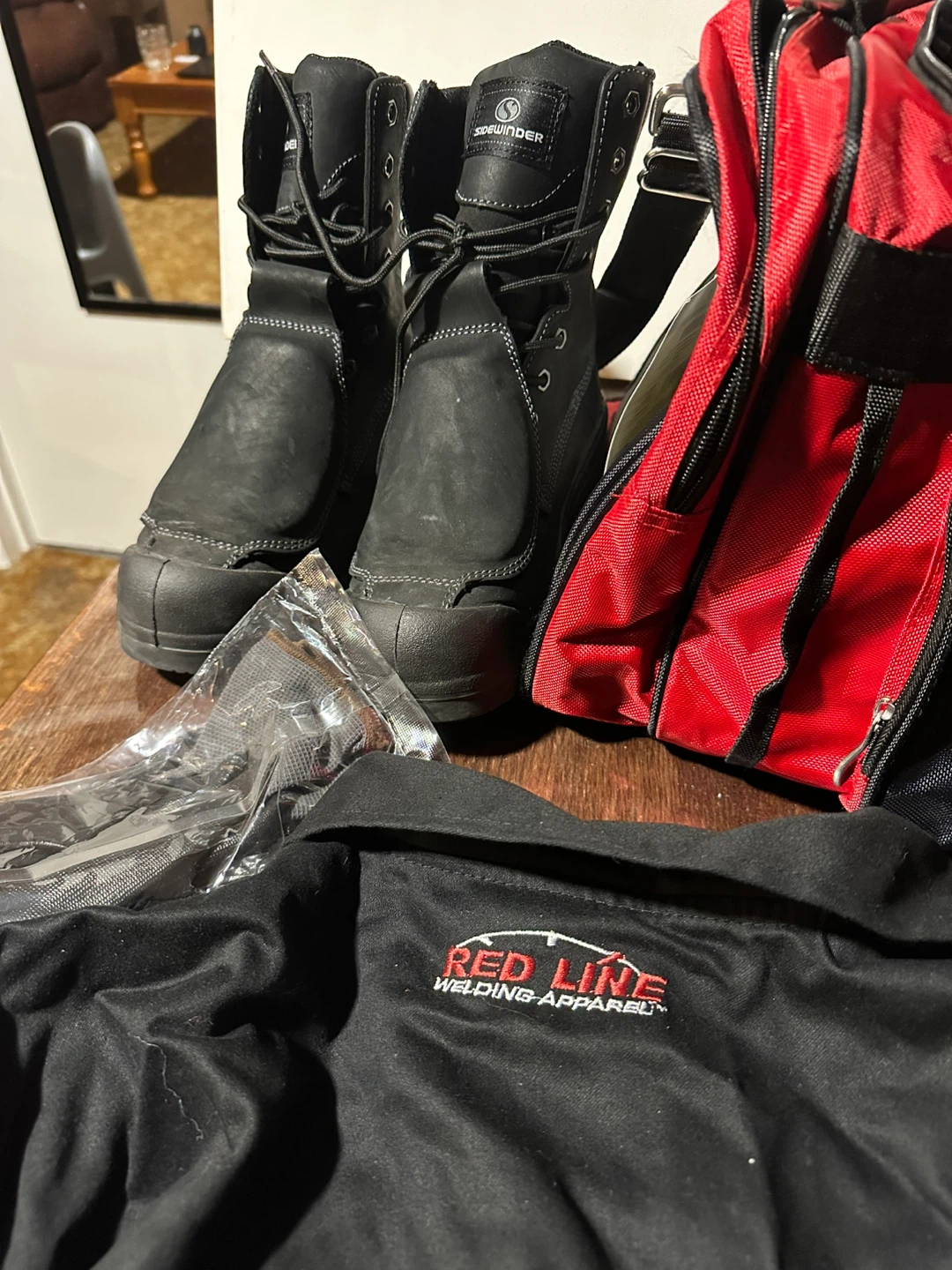 Lincoln Electric Welding Gear Set with Bag, Mask, and Boots - photo 4