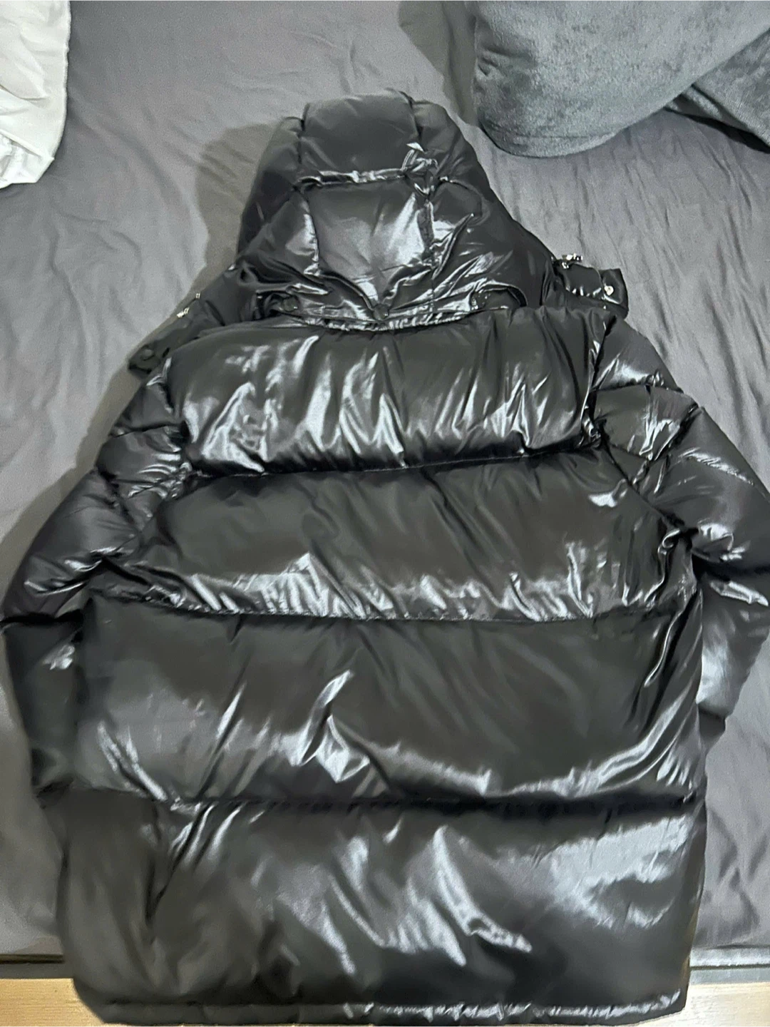 Moncler Men Black Puffer Jacket - photo 5