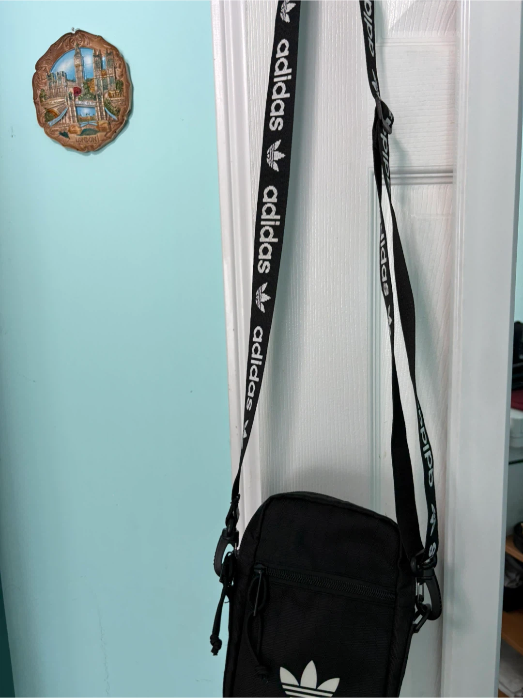 Adidas Crossbody Bag (unisex)