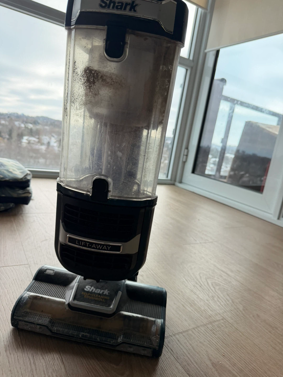 Shark Lift-Away Vacuum Cleaner