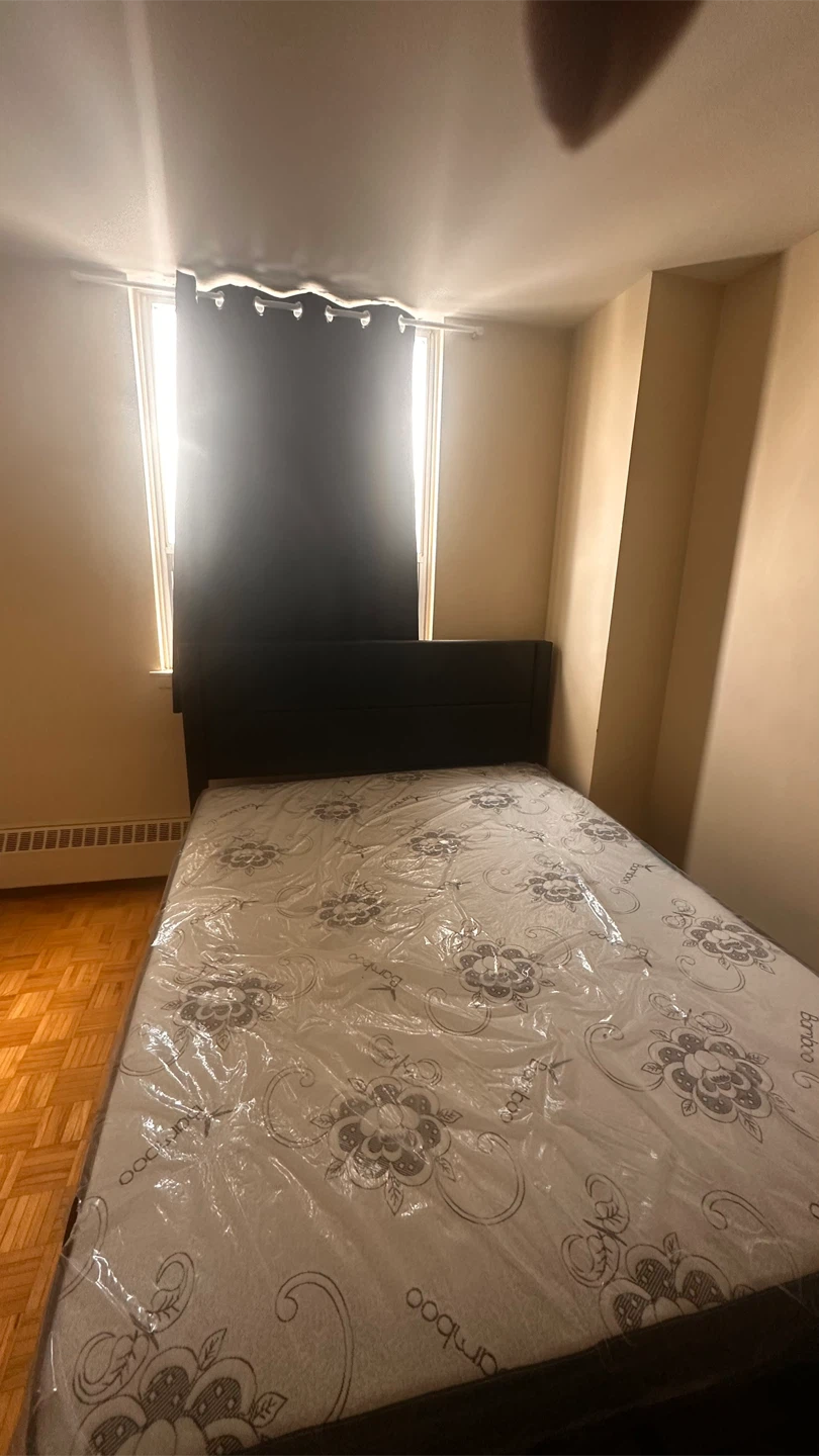 Queen size mattress and frame - photo 2