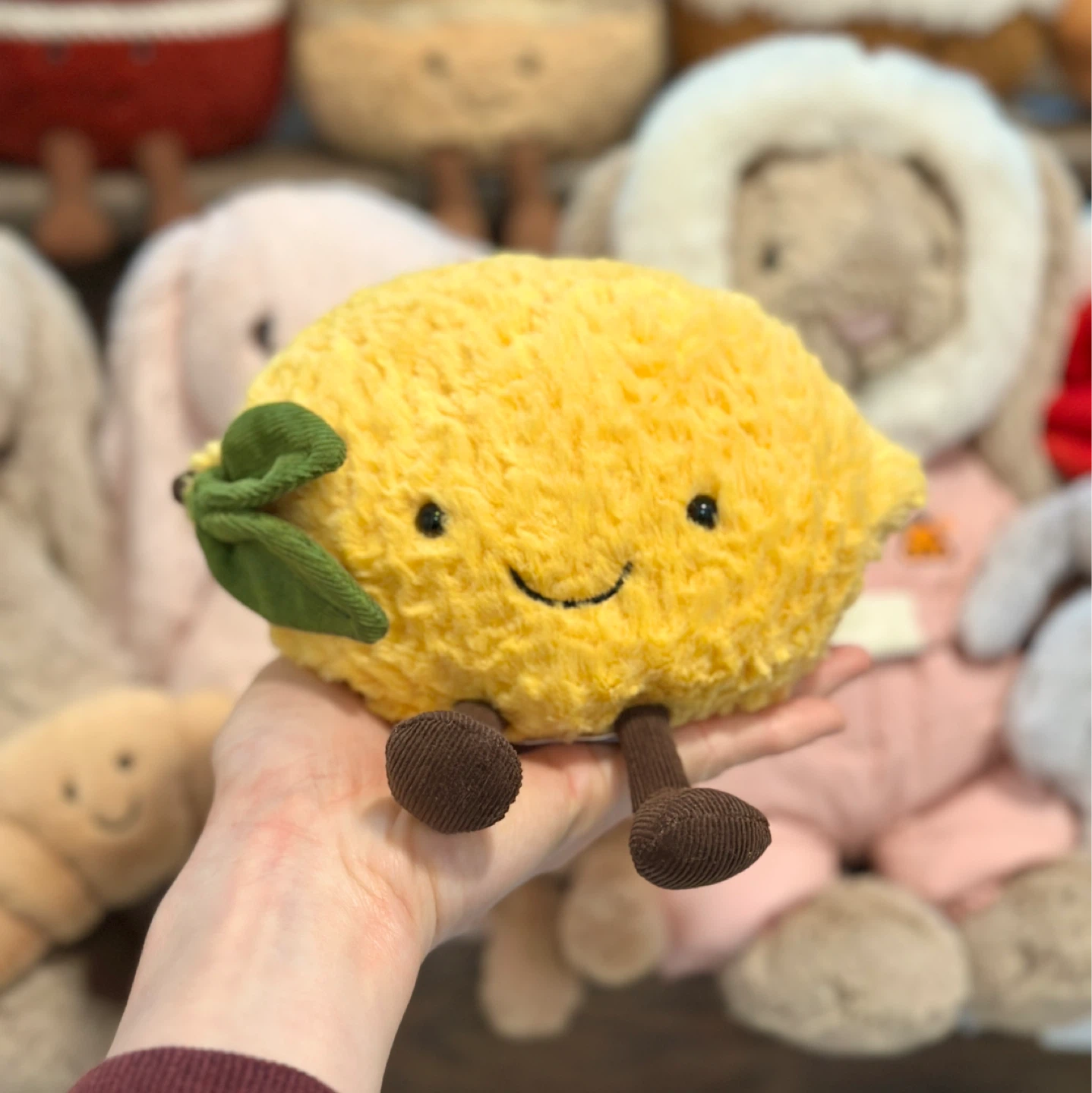 Rare!! Jellycat Small Lemon 🍋