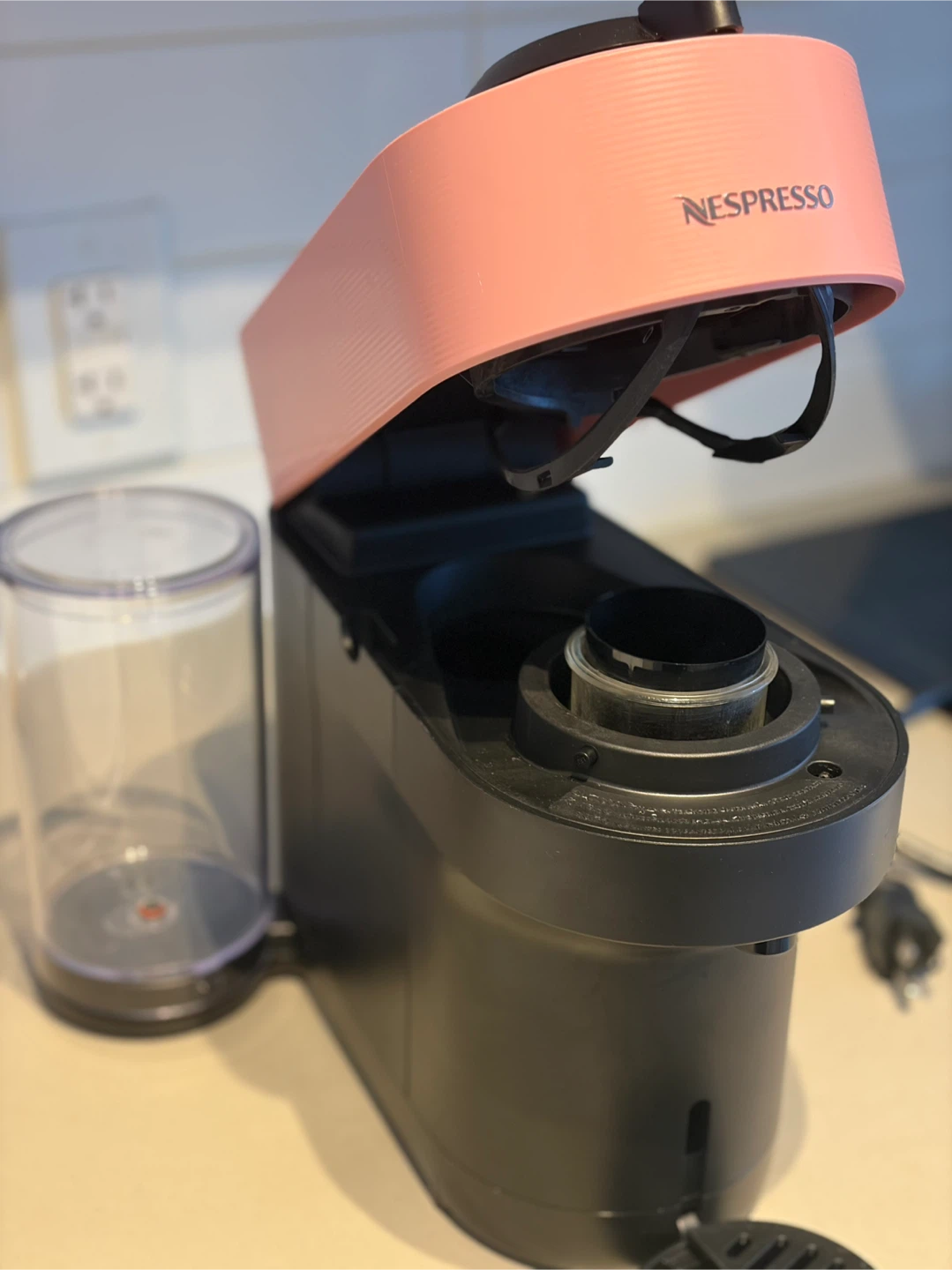 Nespresso VertuoPlus Coffee Maker - Pink - photo 3