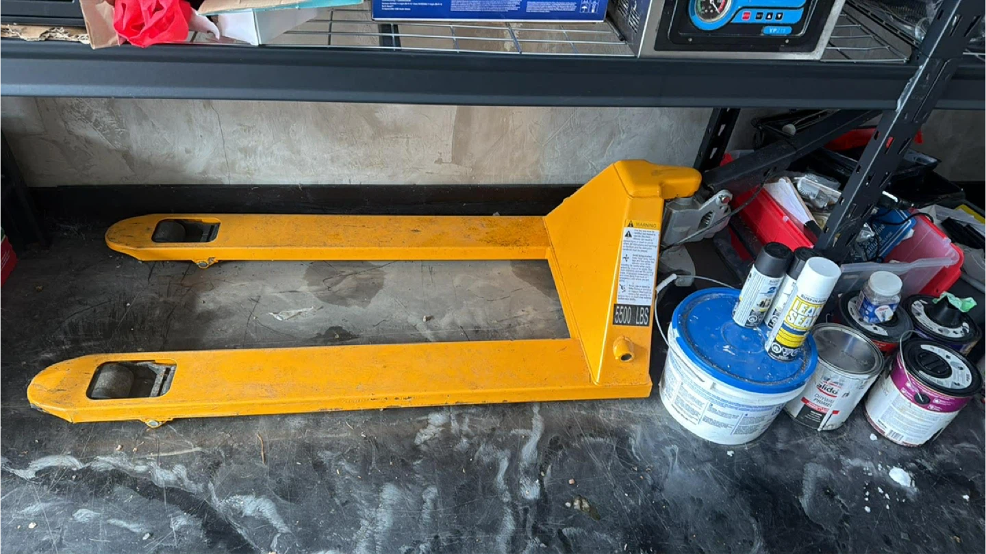 Uline H-4121 Pallet Truck with Brake