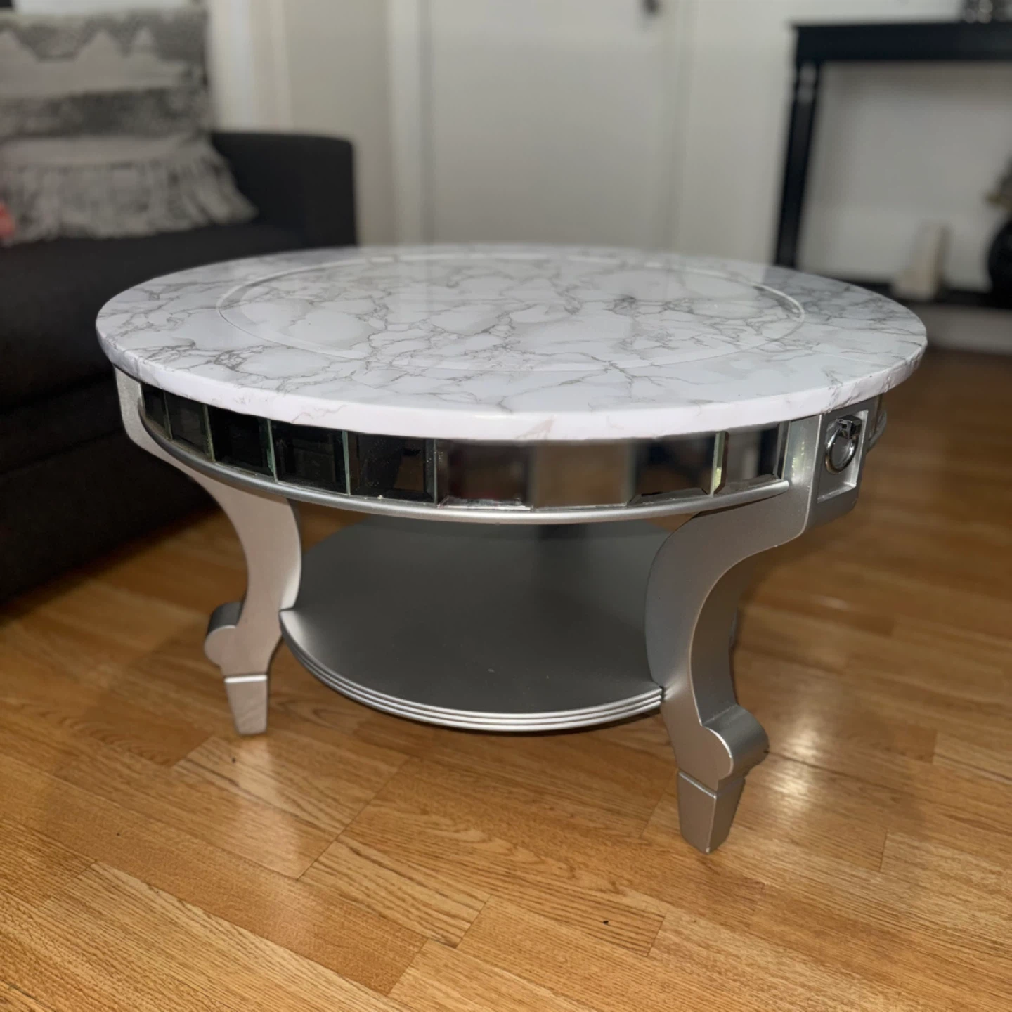 Round Marble Top Coffee Table with Mirrored Accents - photo 2