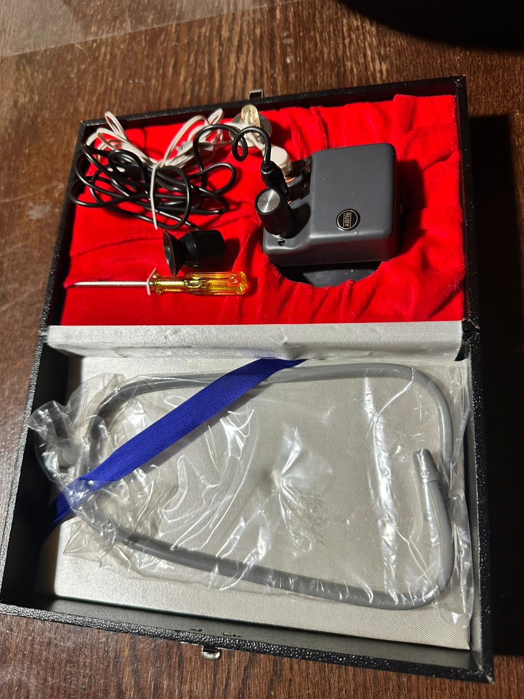 Ruby Electro-Tel Medical Otoscope Kit