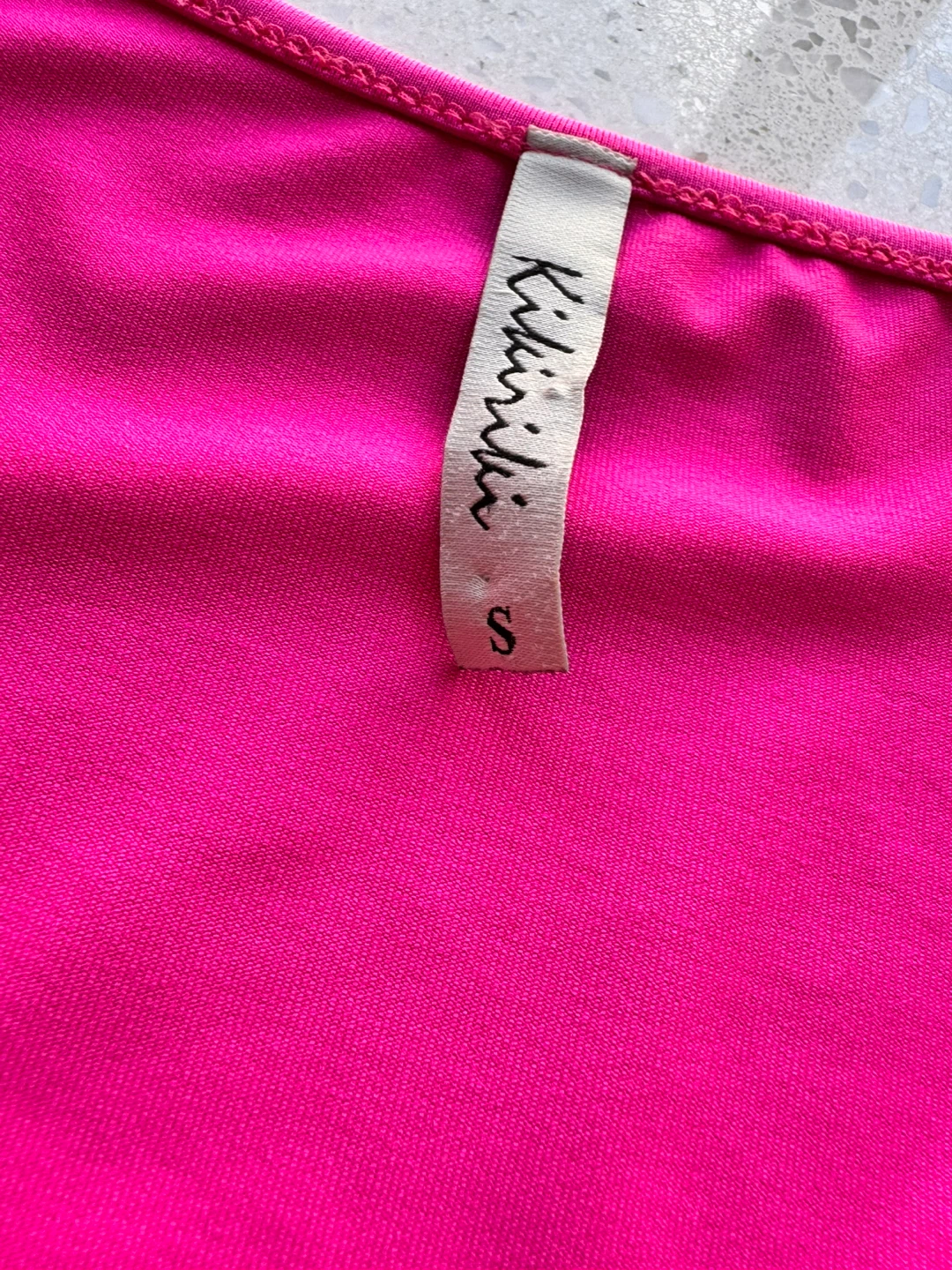 Kikiriki Deep Fuchsia Form-fitting V-Neck Top – XS - photo 3