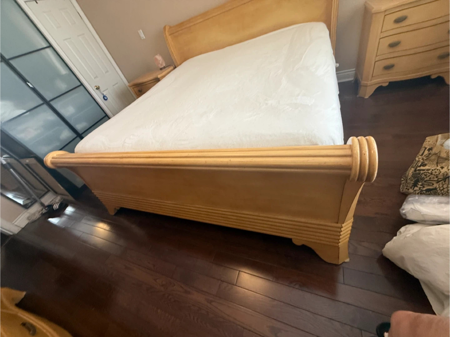 KING SIZE BEDROOM SET -SOLID WOOD - photo 4
