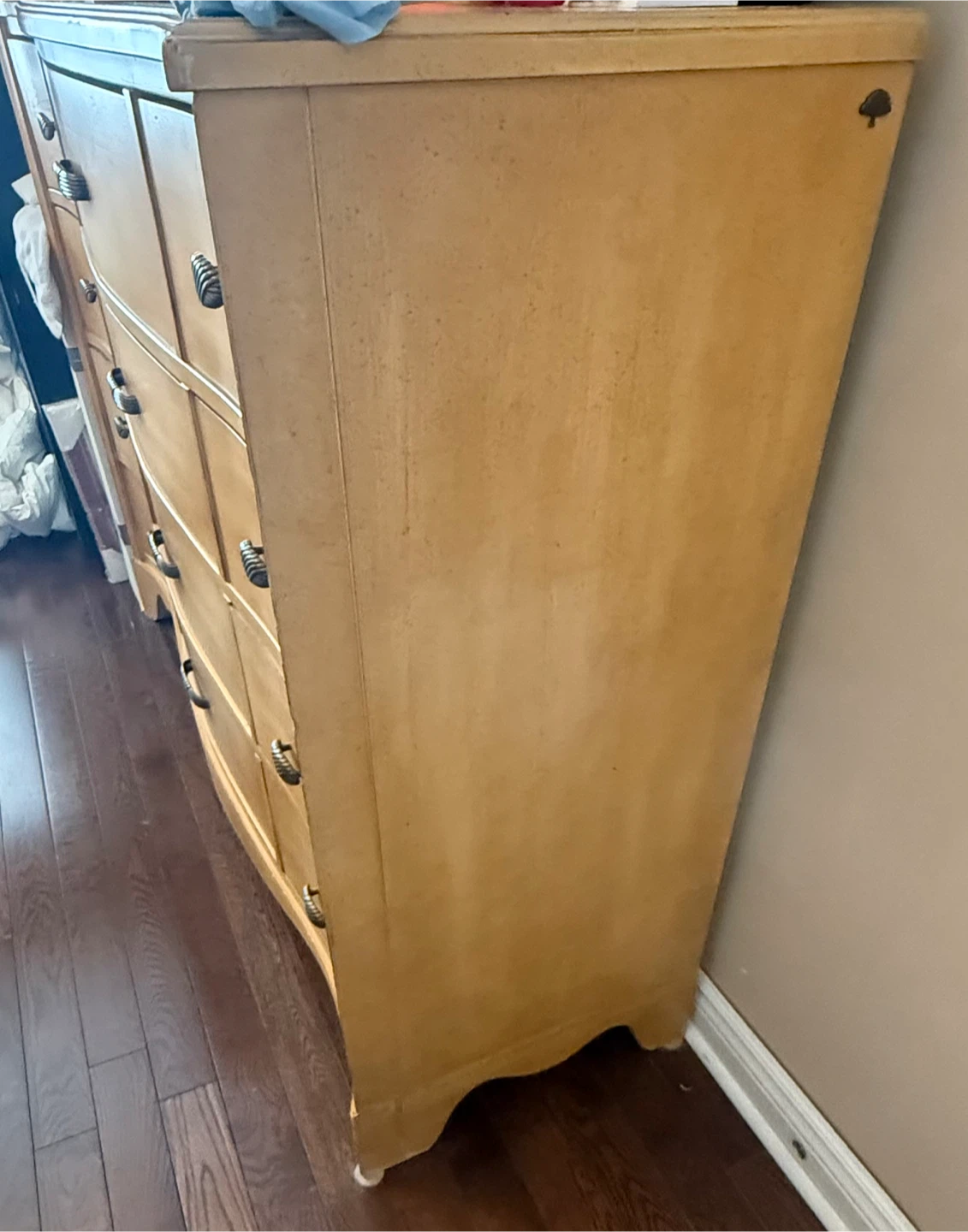 KING SIZE BEDROOM SET -SOLID WOOD - photo 2