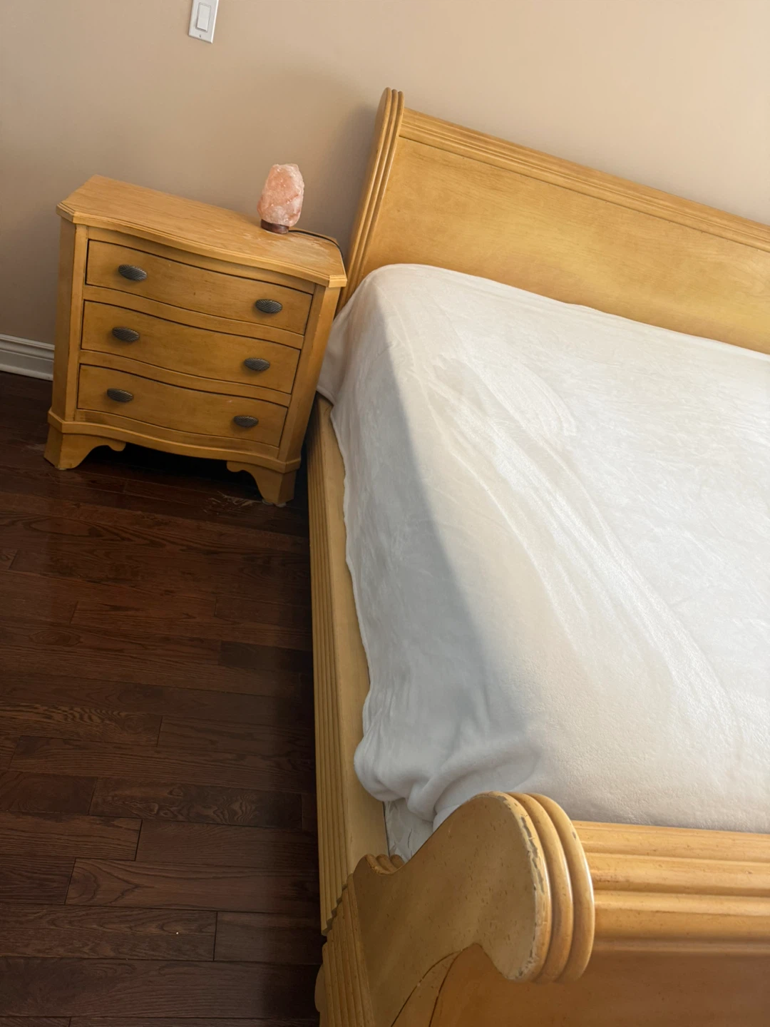 KING SIZE BEDROOM SET -SOLID WOOD - photo 5