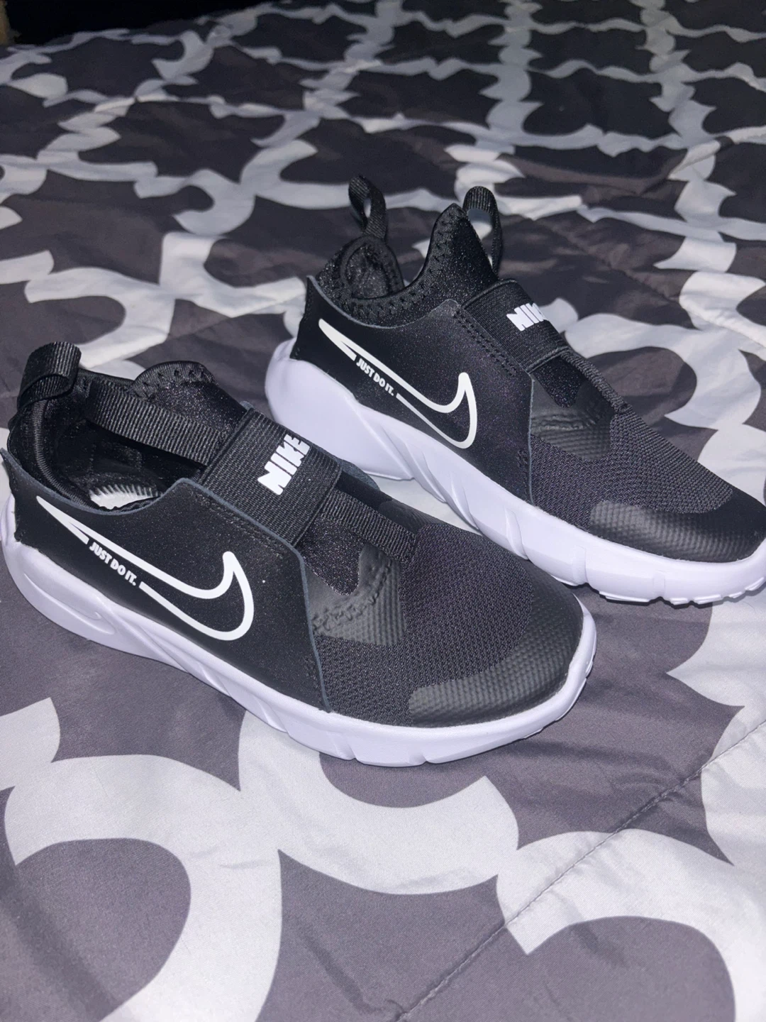 Nike Kids Shoes Black White - photo 2