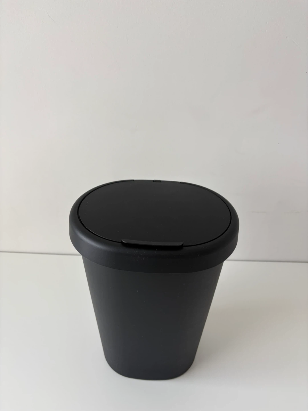 Black Small Waste Bin with Lid - photo 2