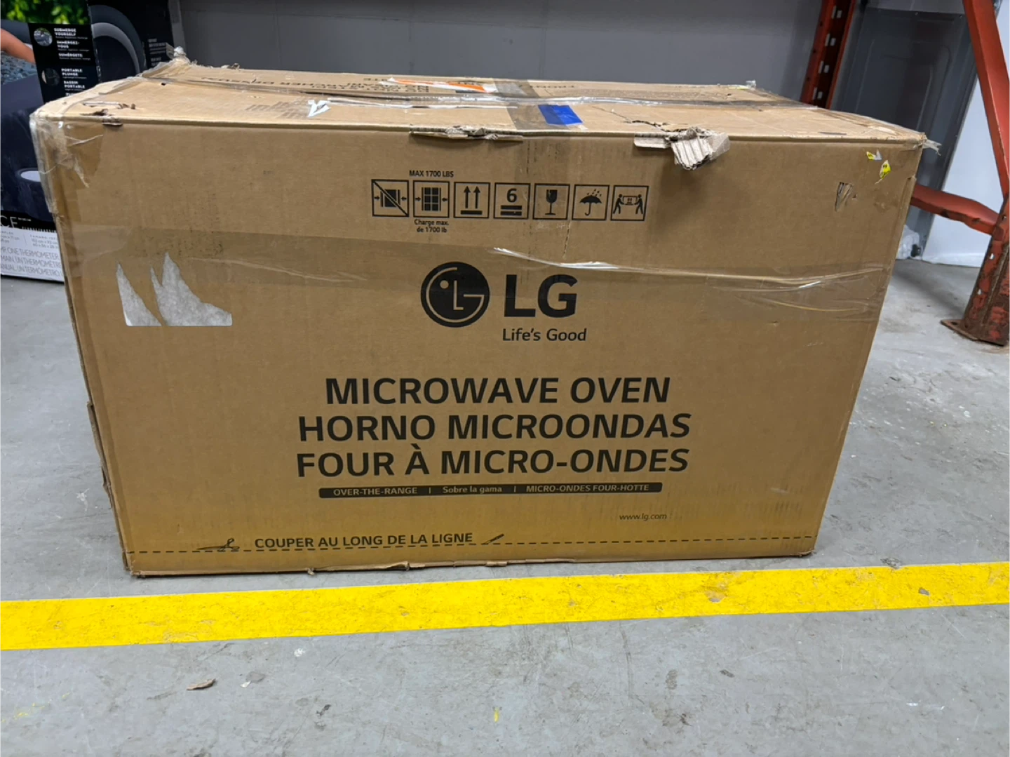LG Over-the-Range Microwave Oven - photo 3