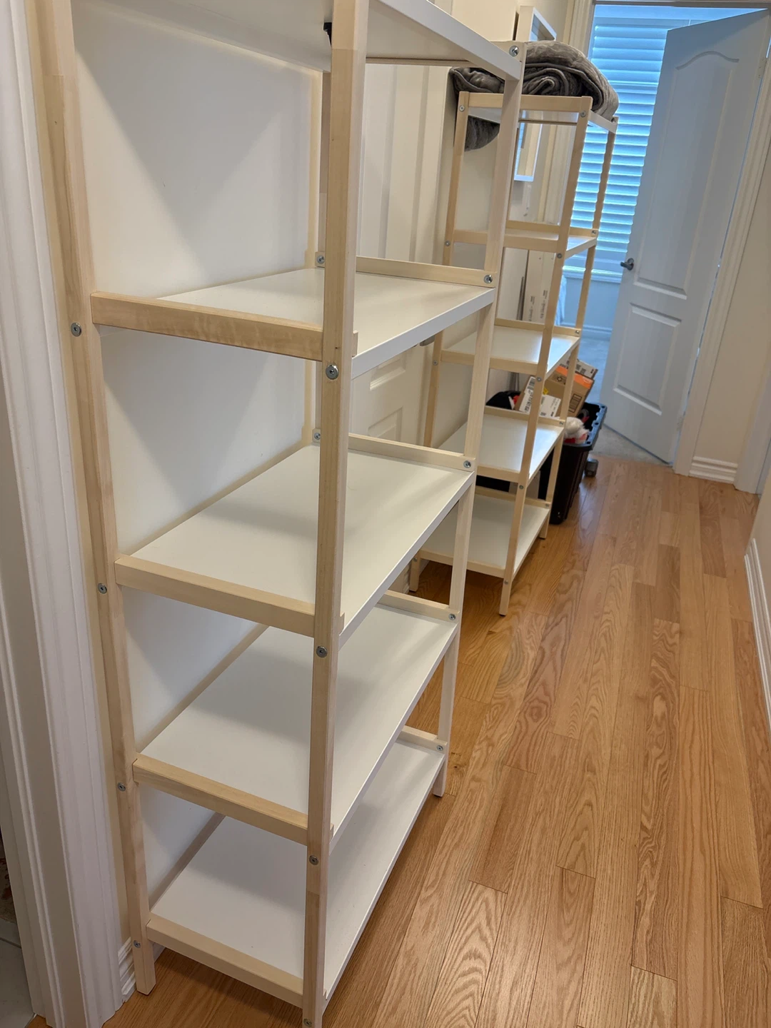White and Wood 5-Shelf Bookshelf / Storage Unit - photo 3