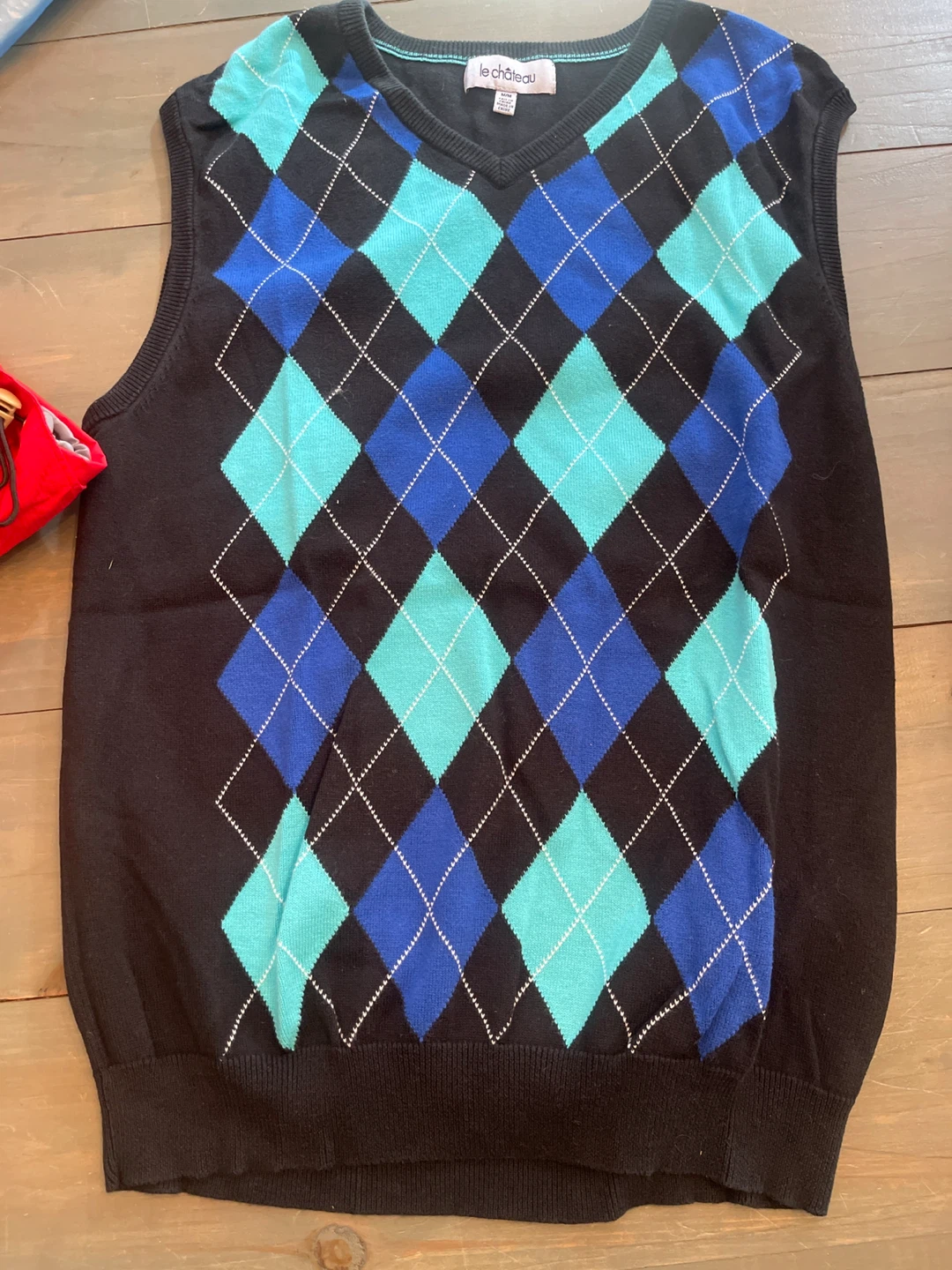 Le Château Argyle V-Neck Sweater Vest - M