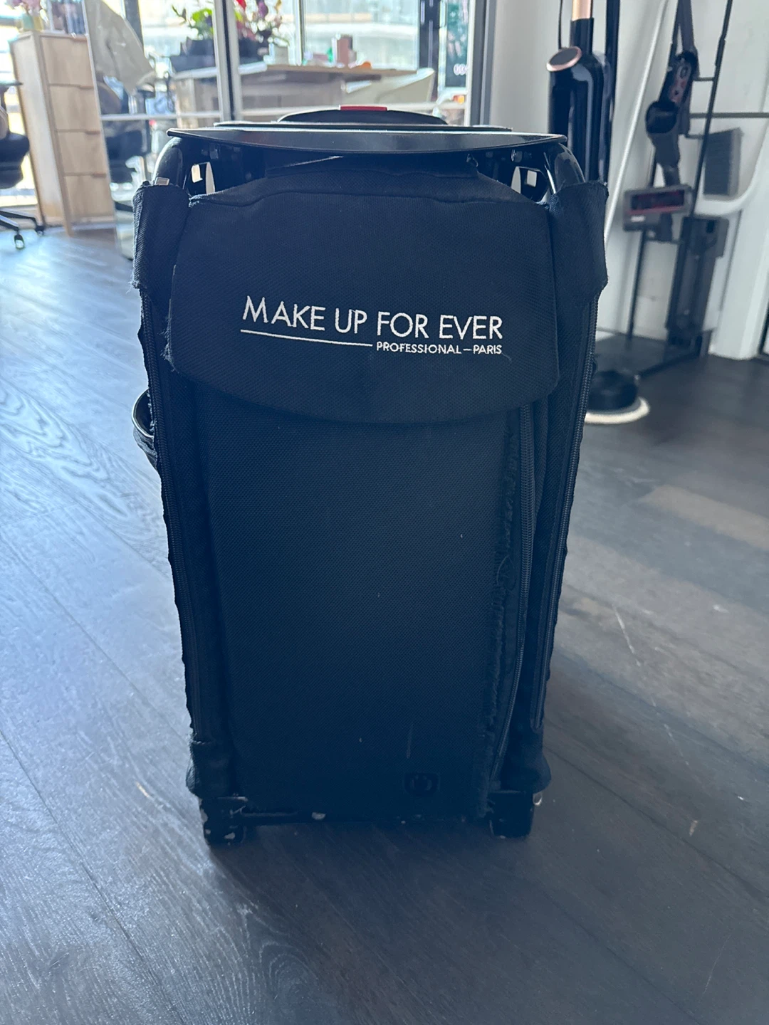 Zuca Make Up For Ever Professional Rolling Makeup Case