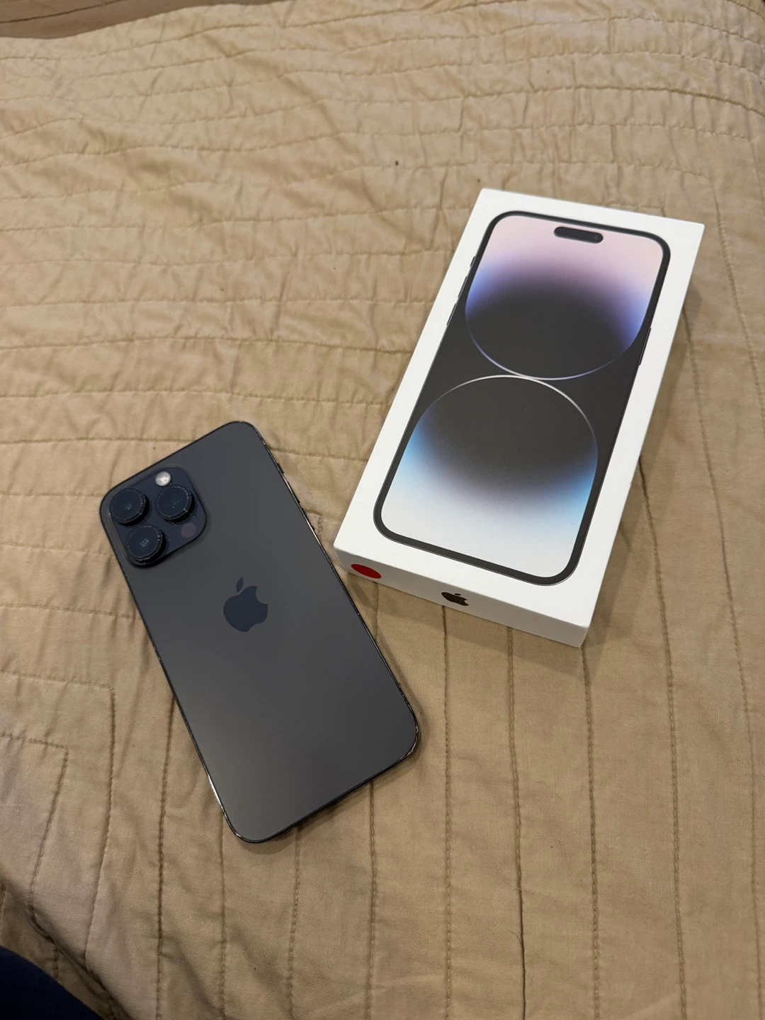 iPhone 14 Pro Max
