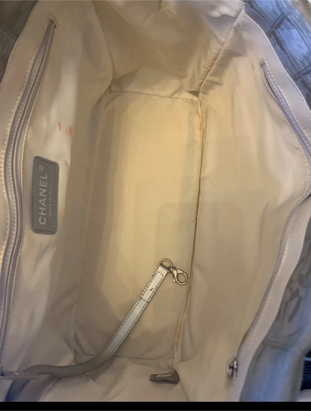 Authentic Chanel  Tote Bag - photo 3