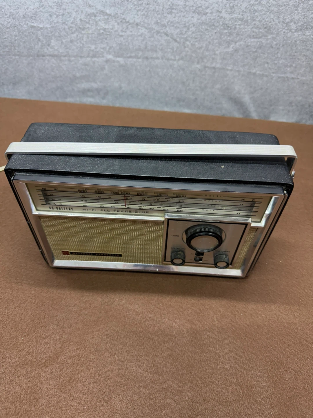 National Panasonic R-441B Shortwave Radio - photo 2