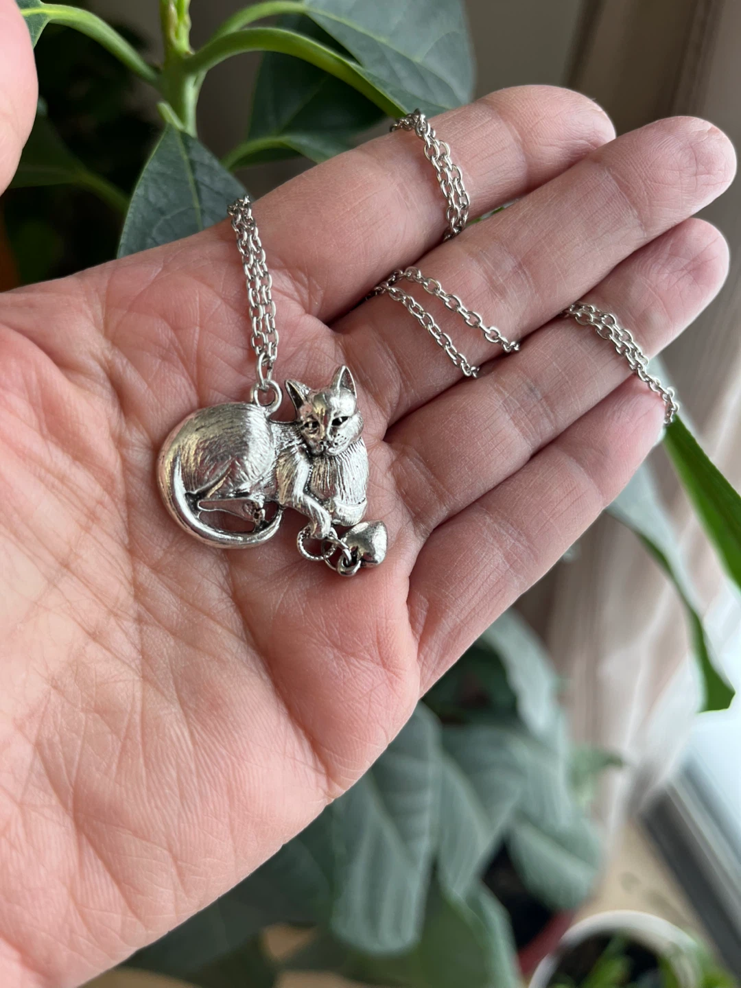 Silver-tone Cat Pendant Necklace - photo 3