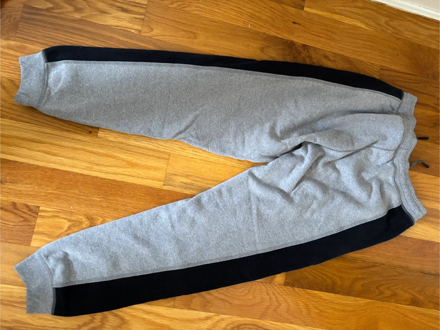 Under Armour Gray & Black Sweatpants YLG - photo 2