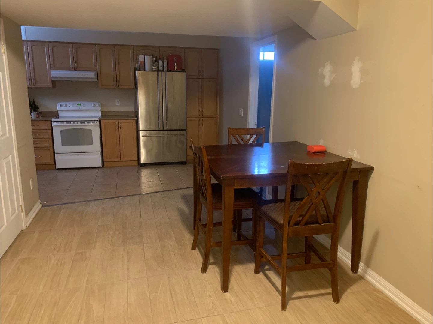 All-Inclusive private room in shared basement + Parking - photo 3
