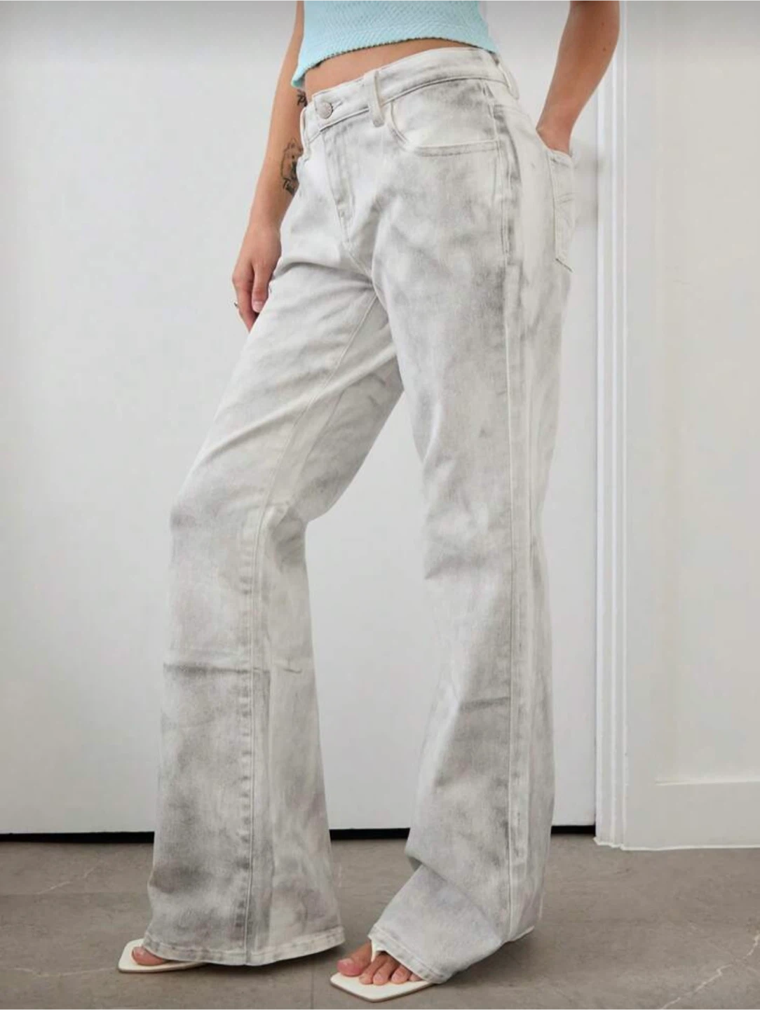 Acid Wash Flare Jeans - photo 4