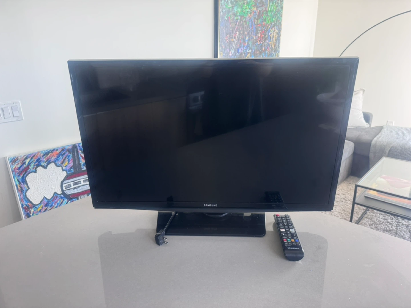 Samsung 28" UN28H4000AF HD Television