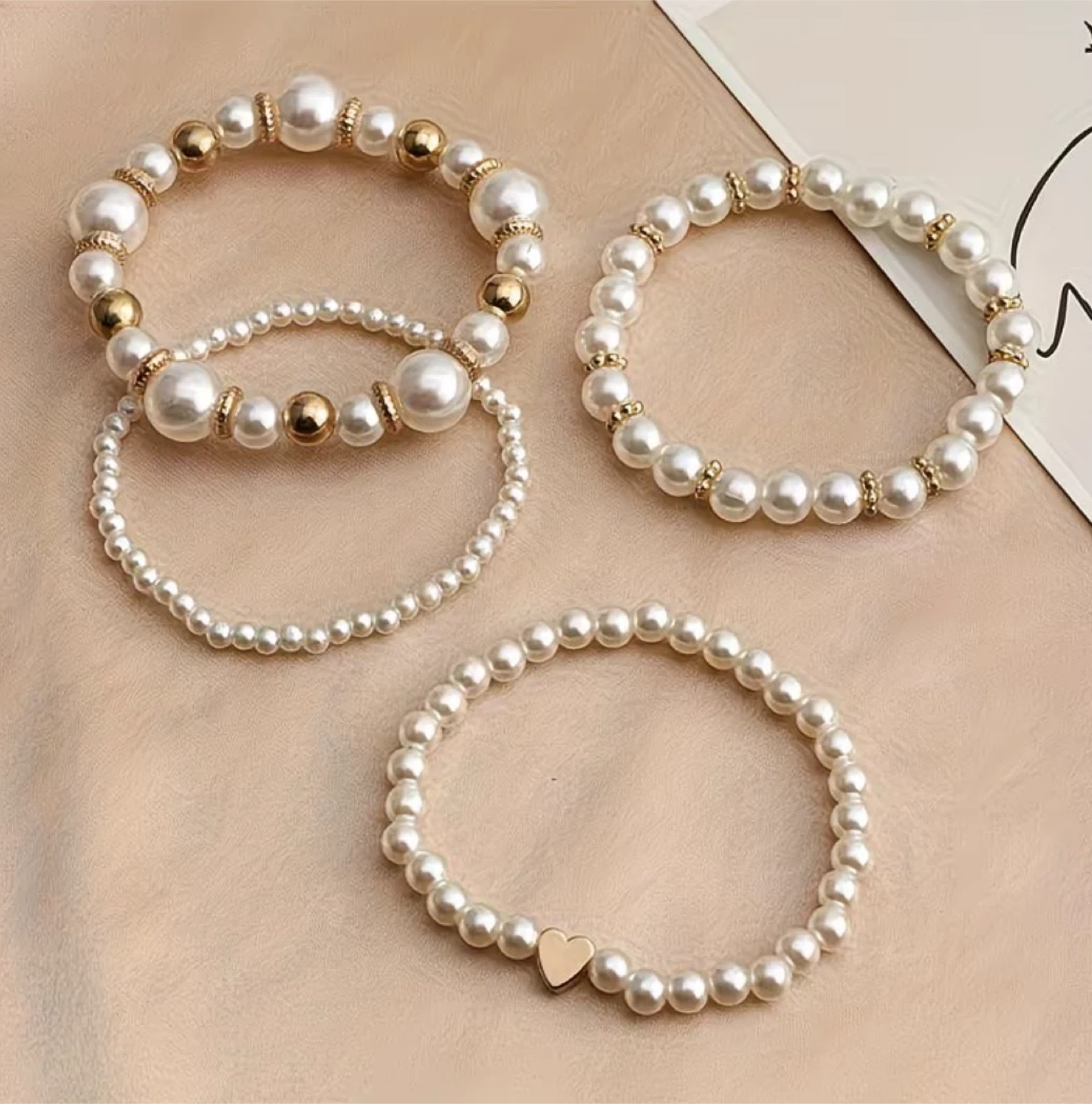 Set of 4 elegant pearl bracelets - photo 2