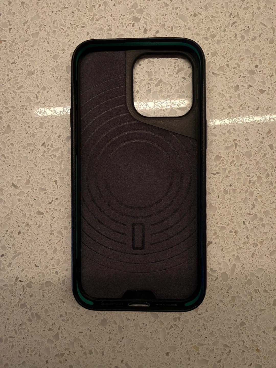 Mous iPhone 14 Pro Max Case - Black/Carbon Fiber - photo 2