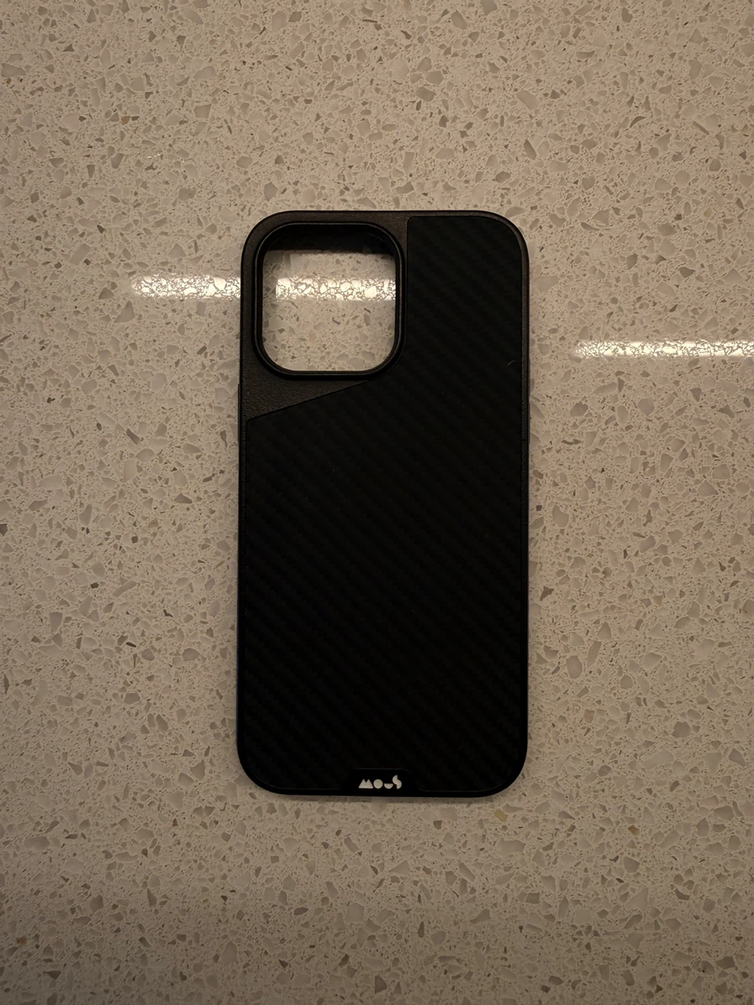 Mous iPhone 14 Pro Max Case - Black/Carbon Fiber