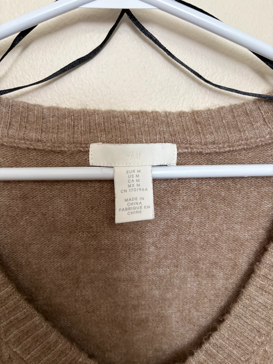 Women’s H&M Knit Vest - Size Medium - photo 2