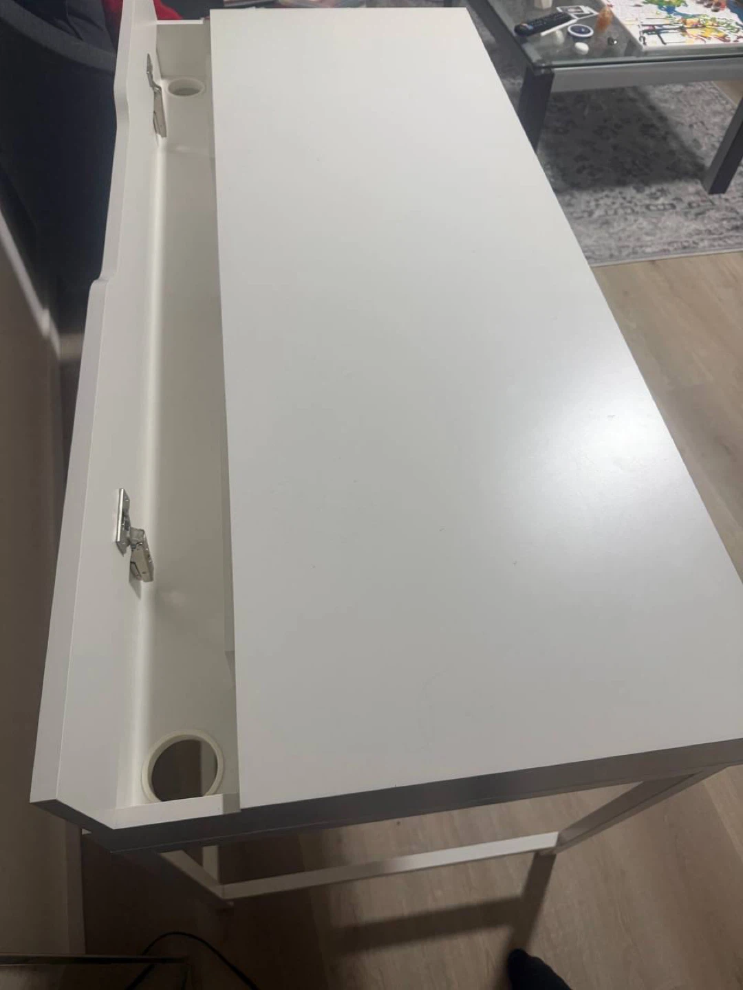 White Desk with 2 Drawers - photo 4