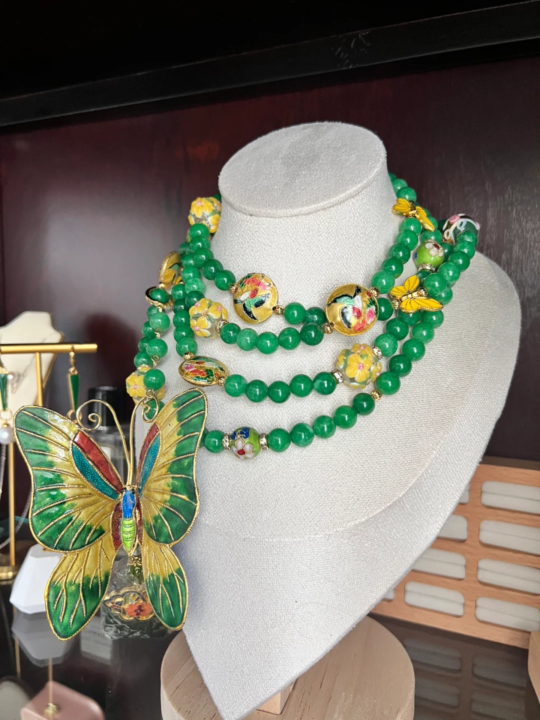 Green Beaded Necklace with Butterfly Pendant - photo 3