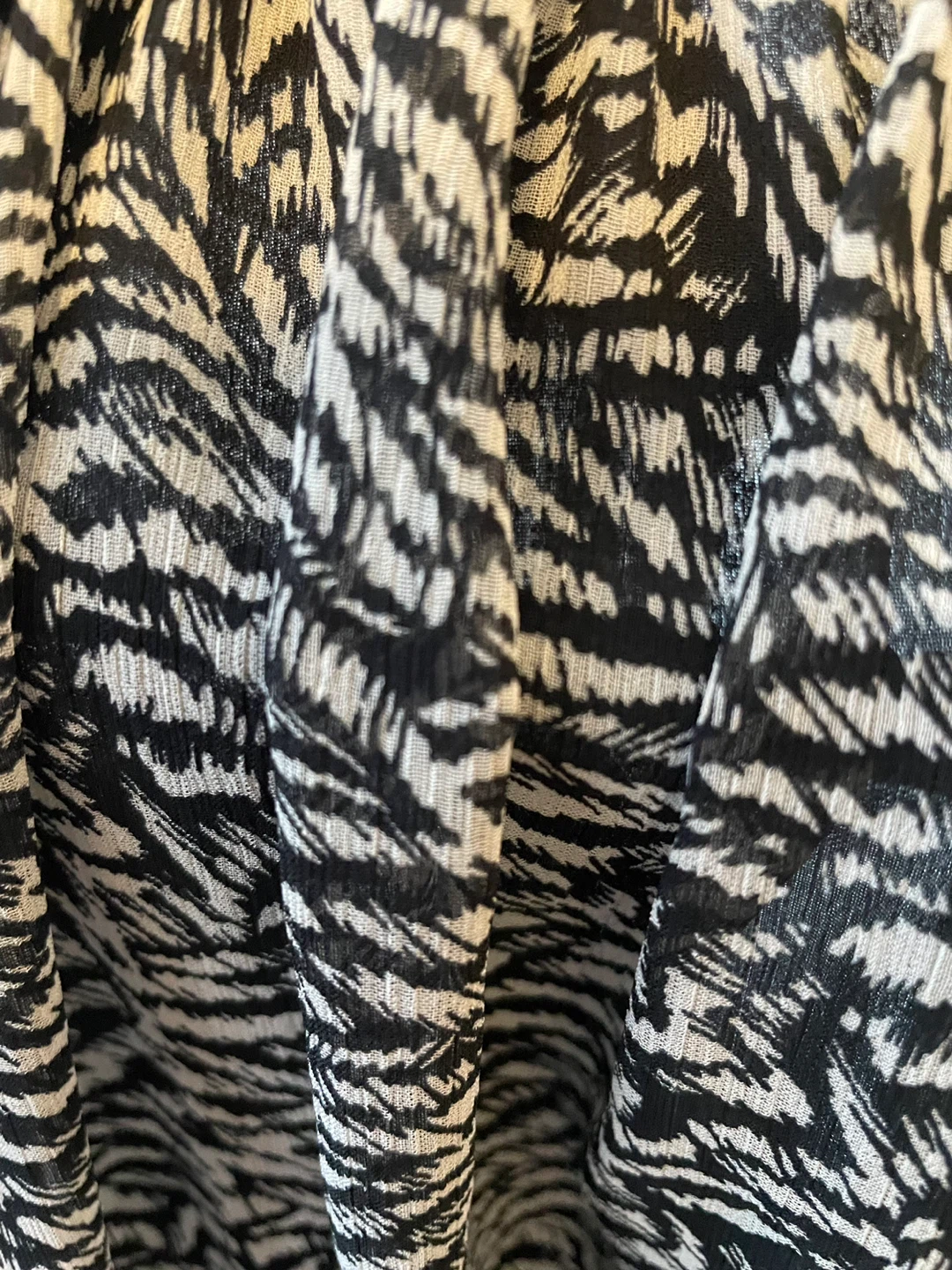 DYNAMITE Black & White Zebra Print Tie-back Blouse - photo 4