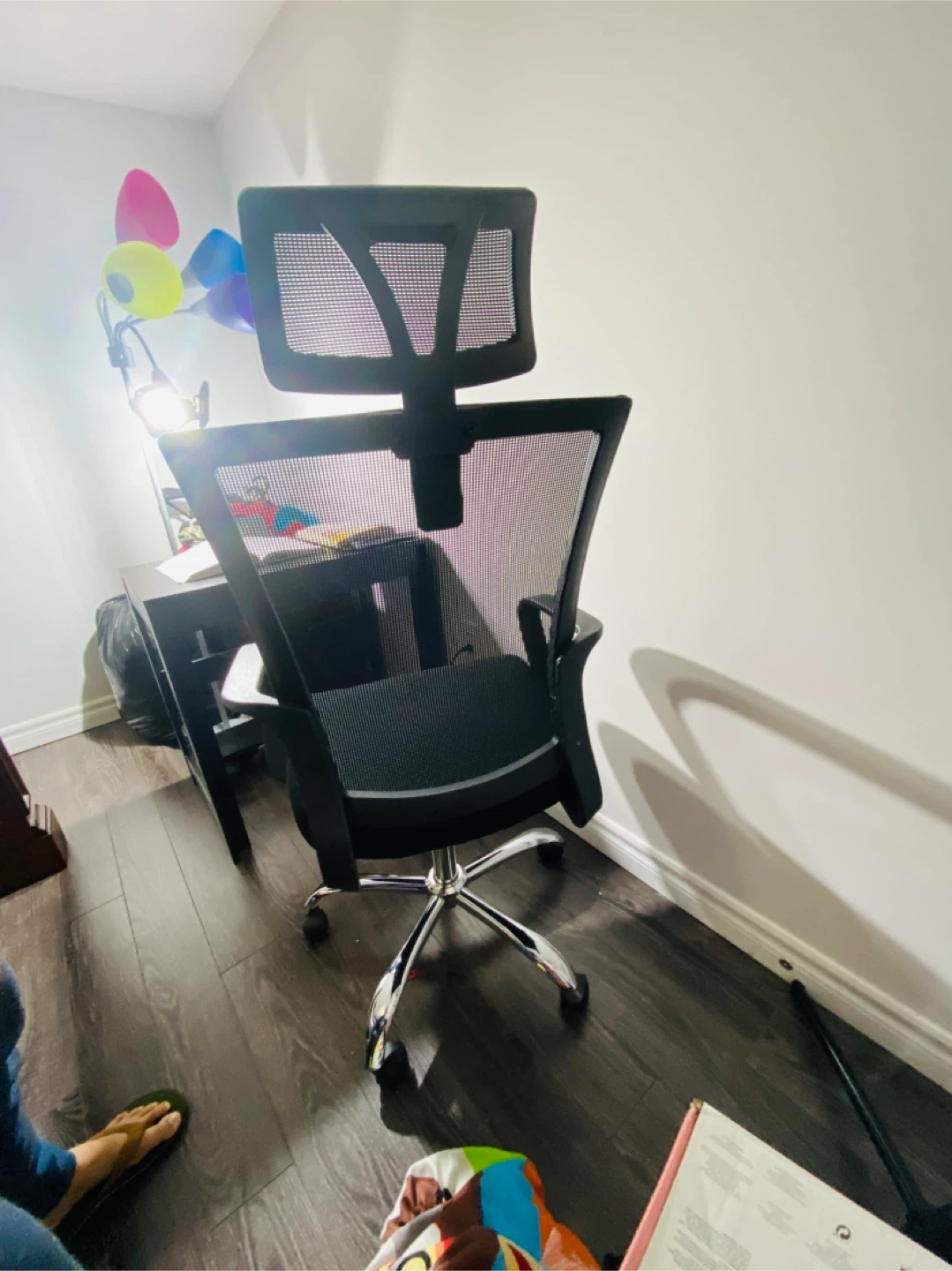 Ergonomic Mesh Office Chair with Headrest